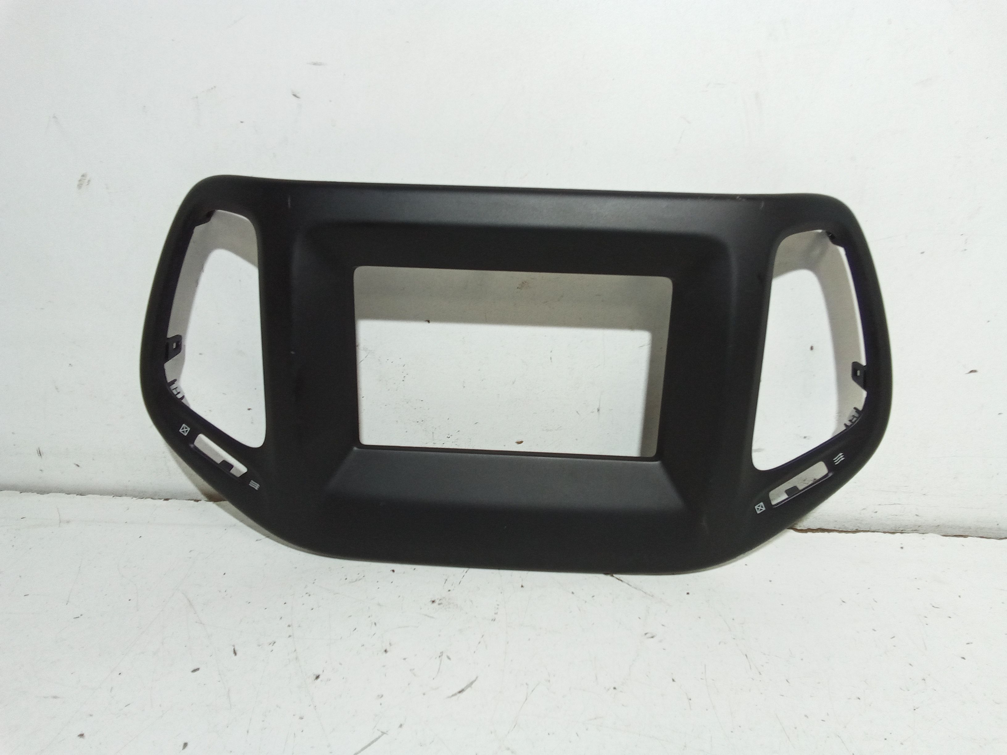 Rivestimento Centr. Cruscotto, Mascherina Portastrumenti Centr. Cruscotto Usato