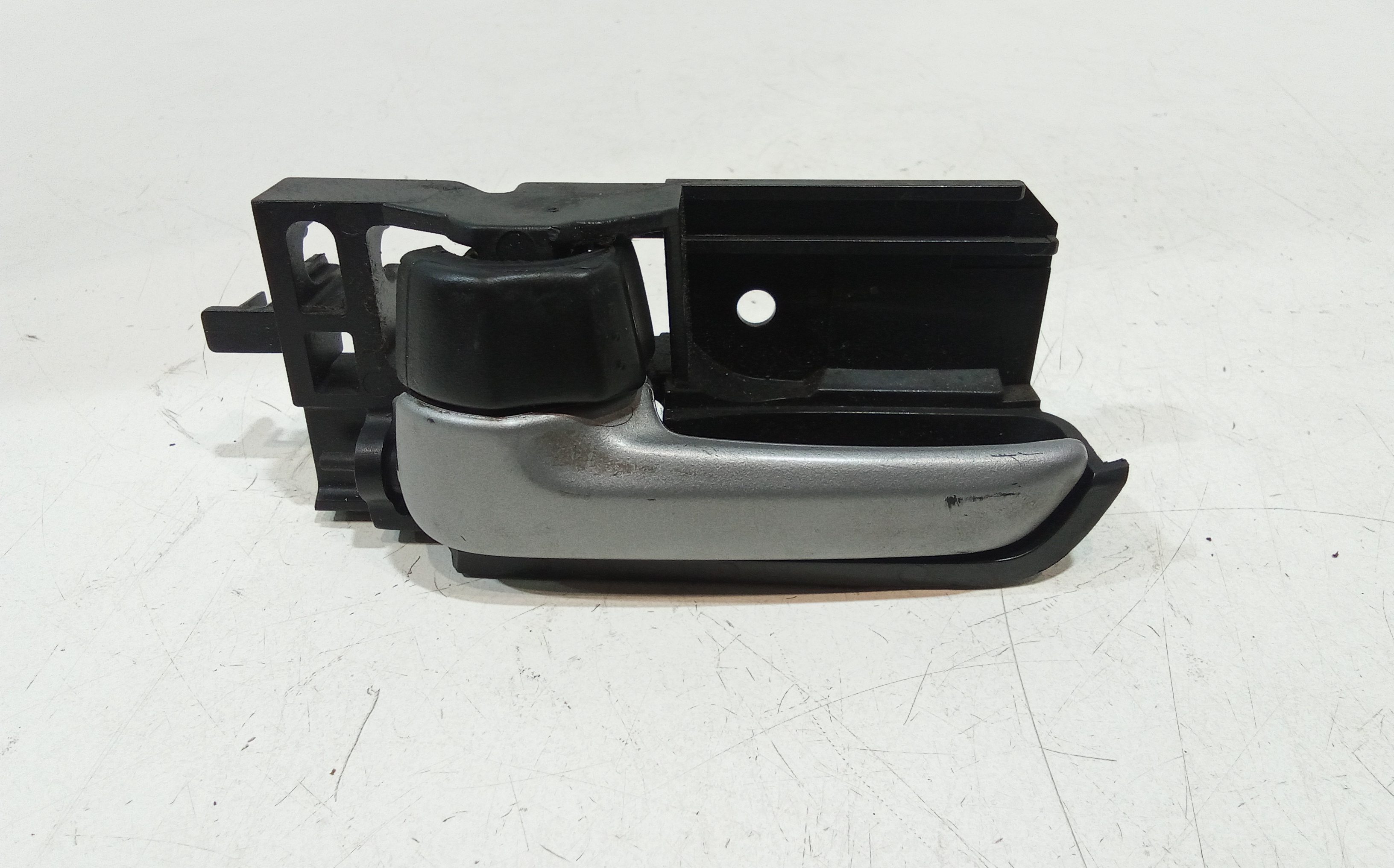 Maniglia Int. Apertura Porta Post. Sinistro 71743444 Usato