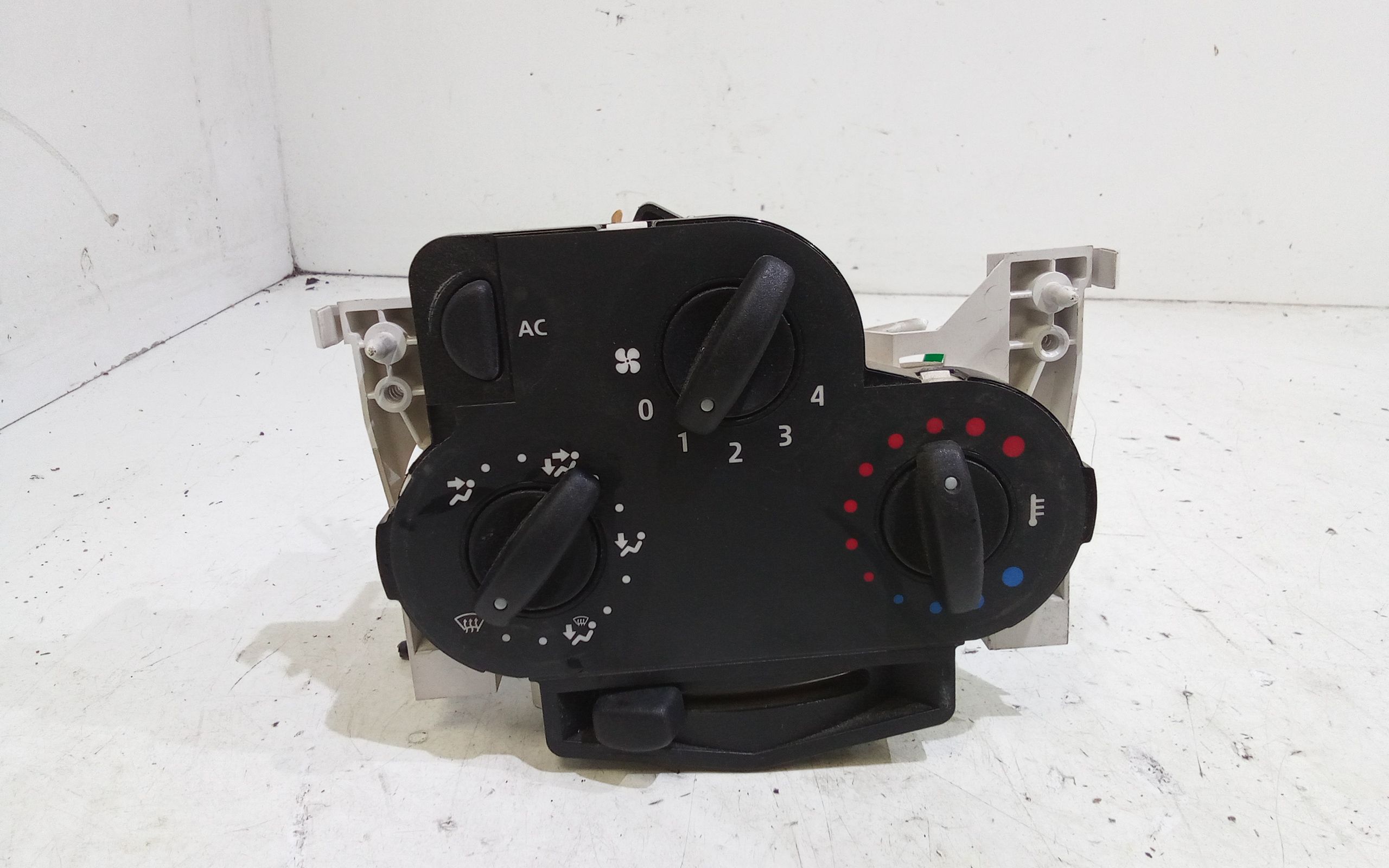 Blocco Comando Climatizzazione 6001547666 Usato
