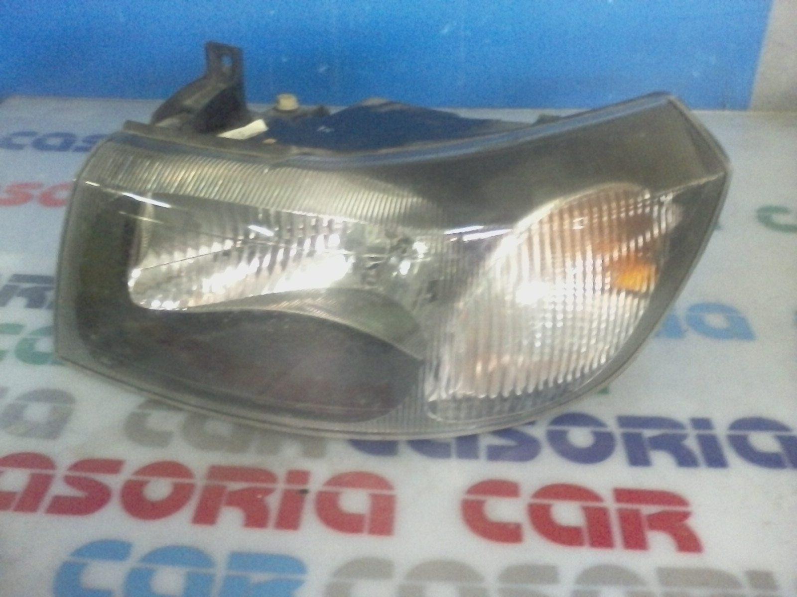 Proiettore Sinistro 4695291 Usato