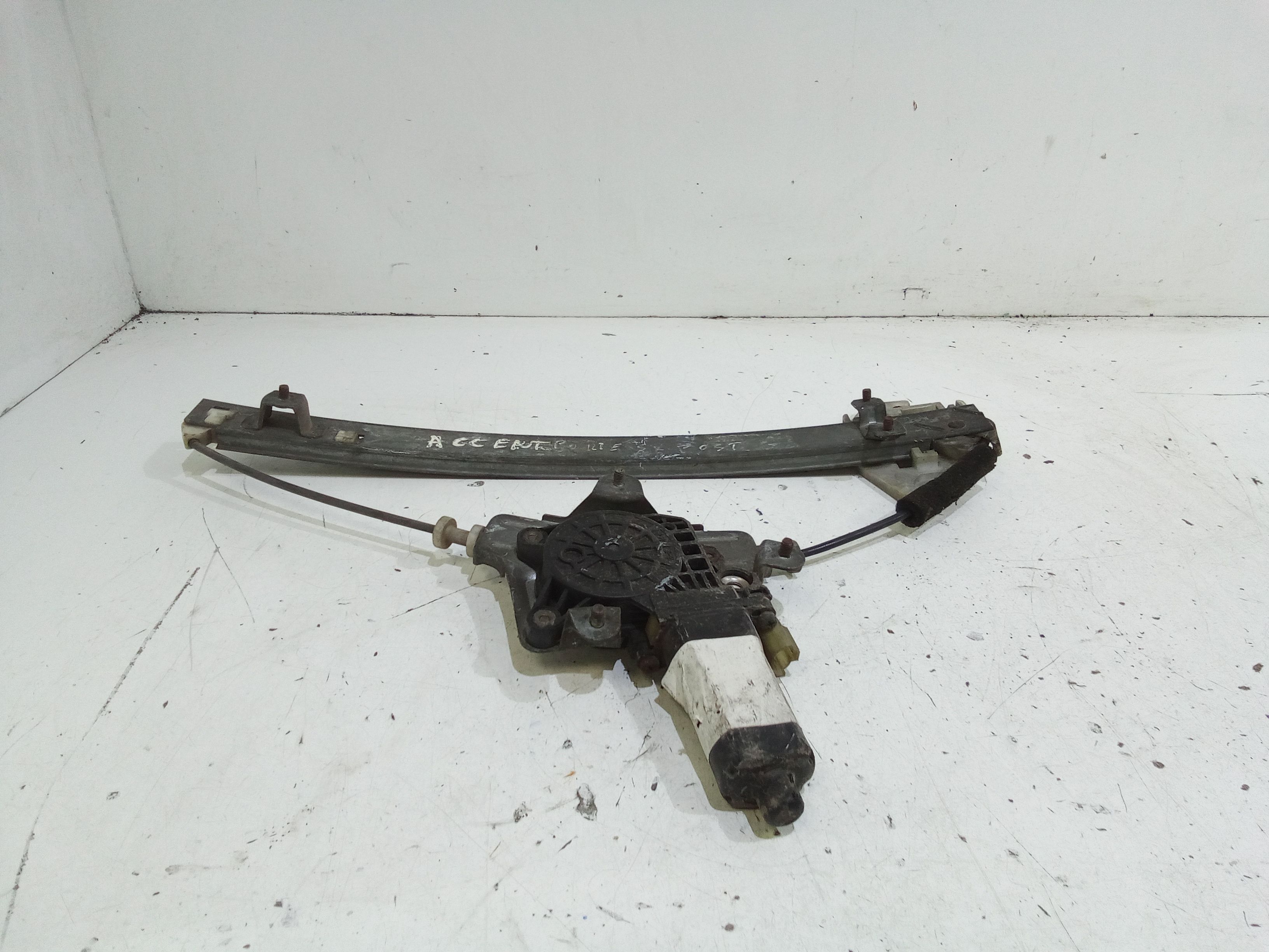 Alzacristallo Porta Post. Sinistro 8340125000 Usato