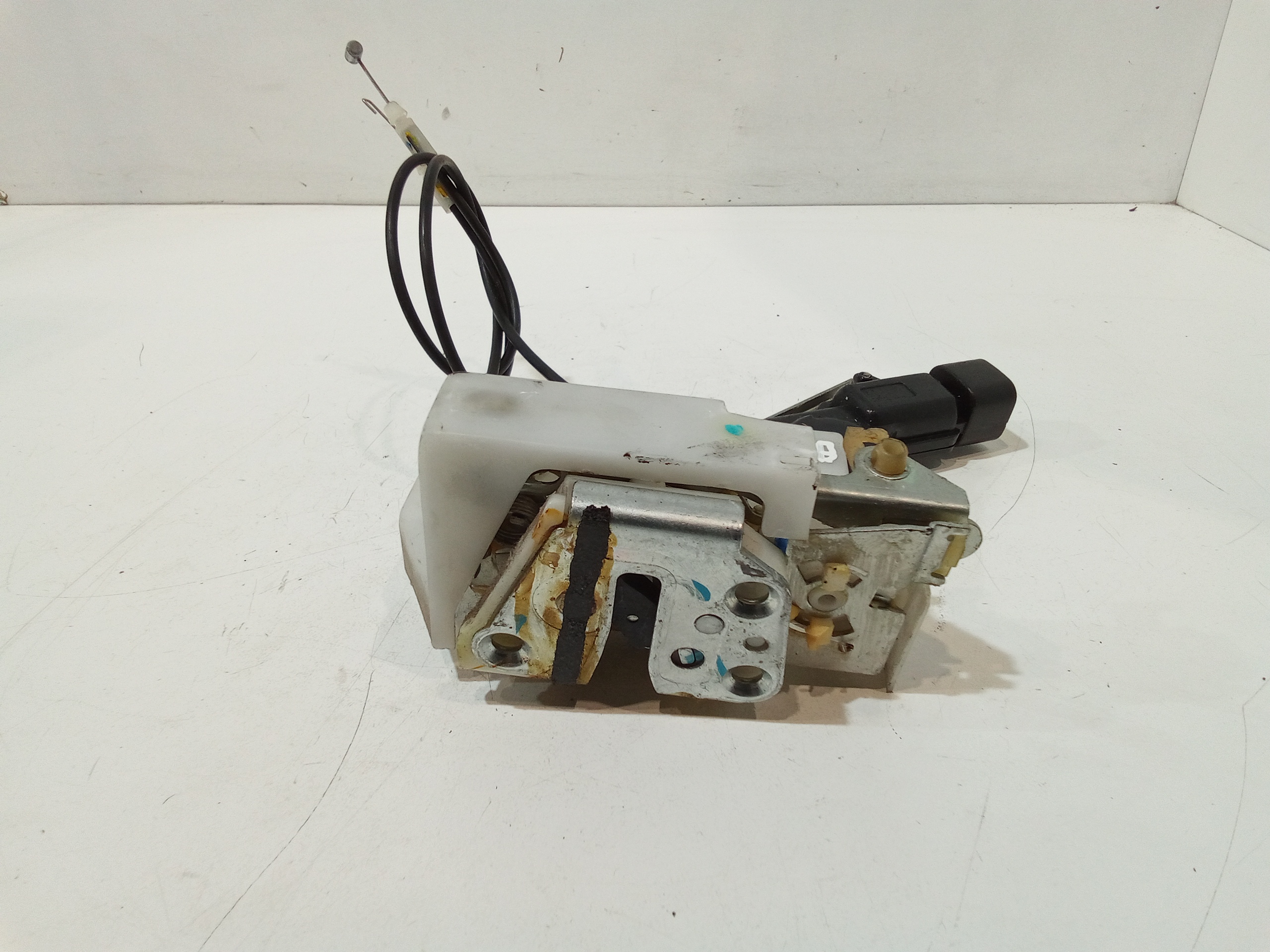 Serratura Porta Post. Destro 825024A00E Usato