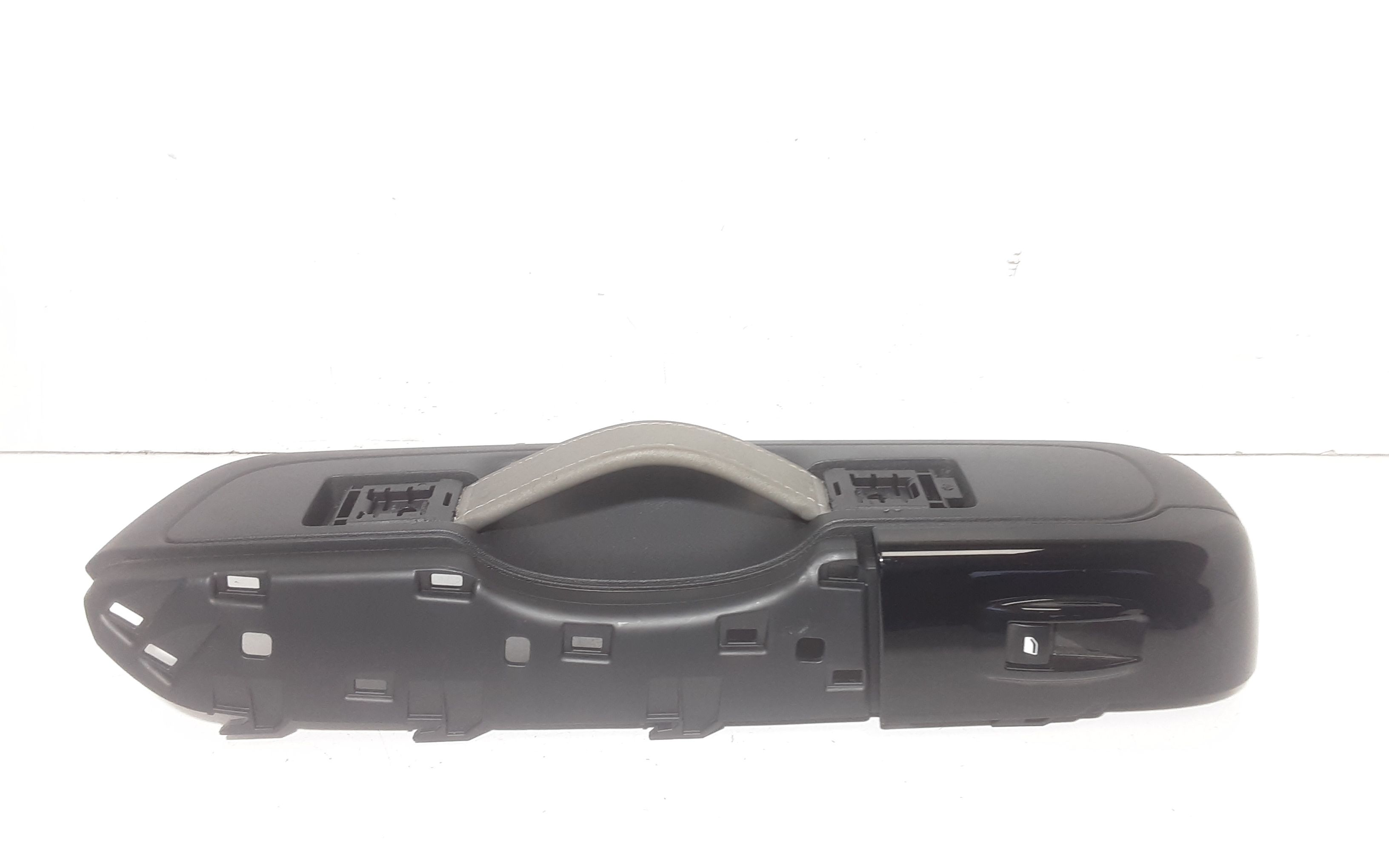 Interruttore Alzacristalli Porta Ant. Destro Usato