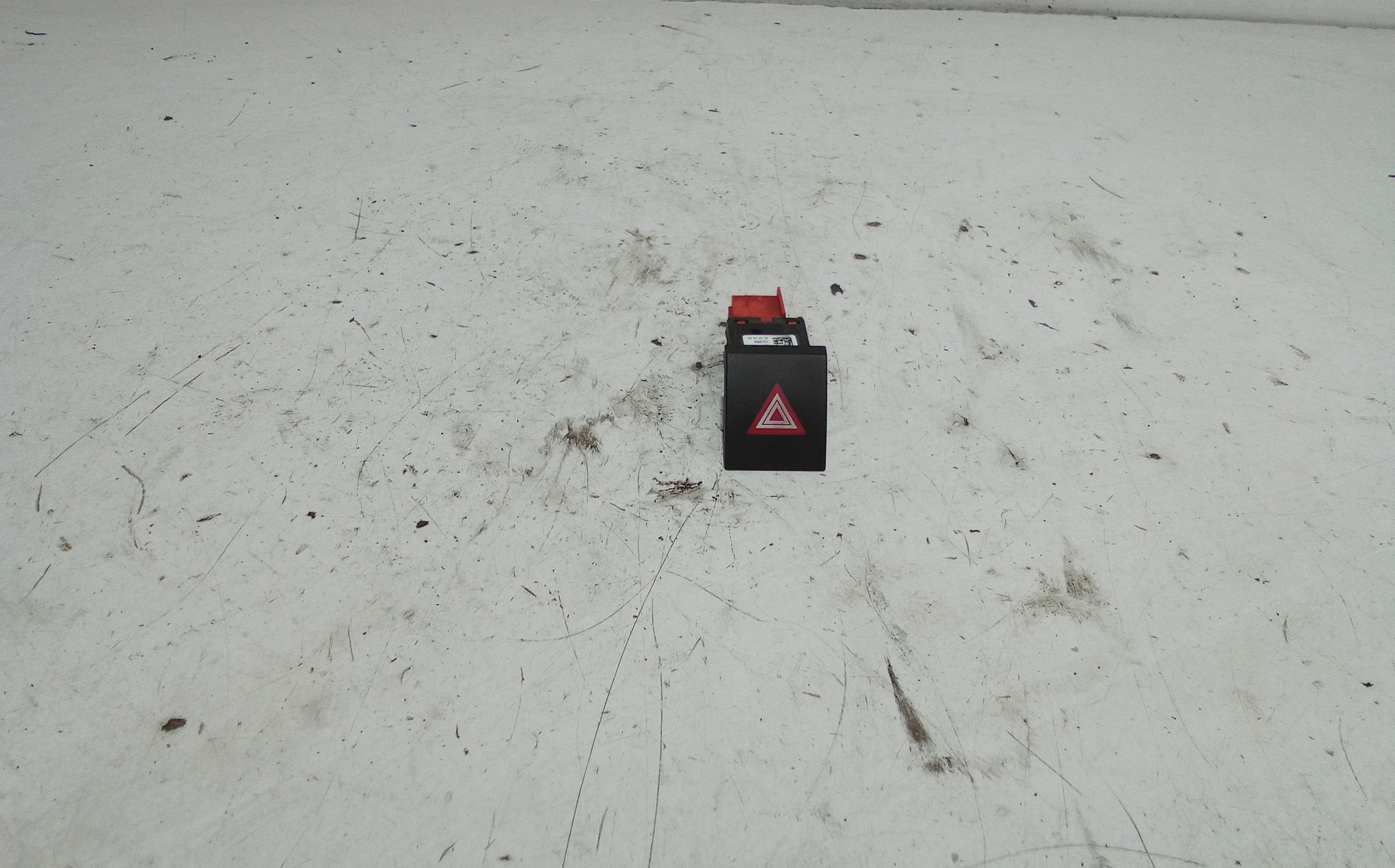 Interruttore Luci Emergenza 5J0953235ERBE Usato