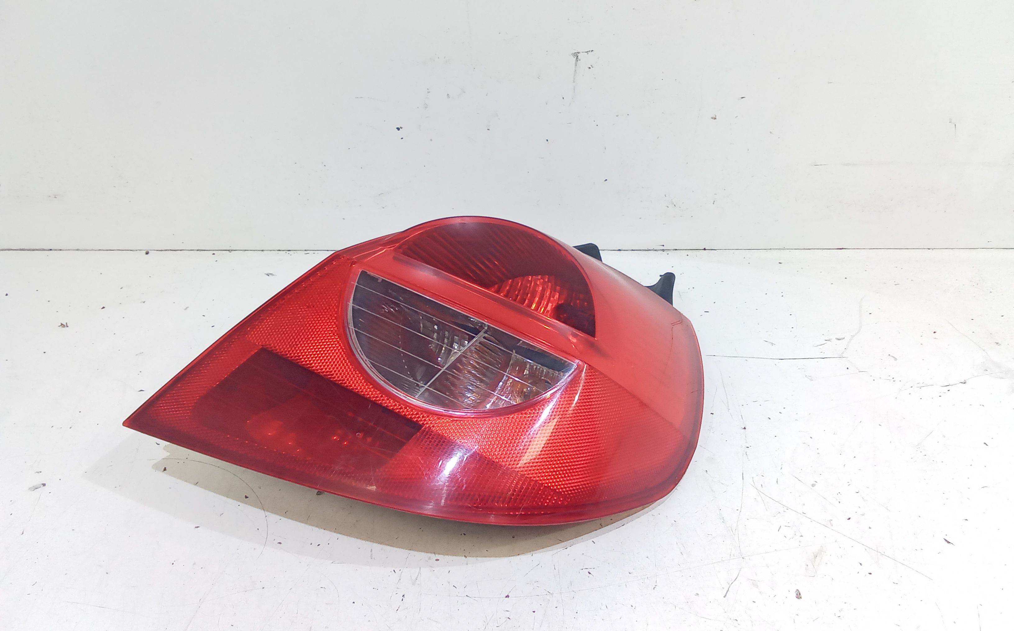 Fanale Post. Destro 8200917487 Usato