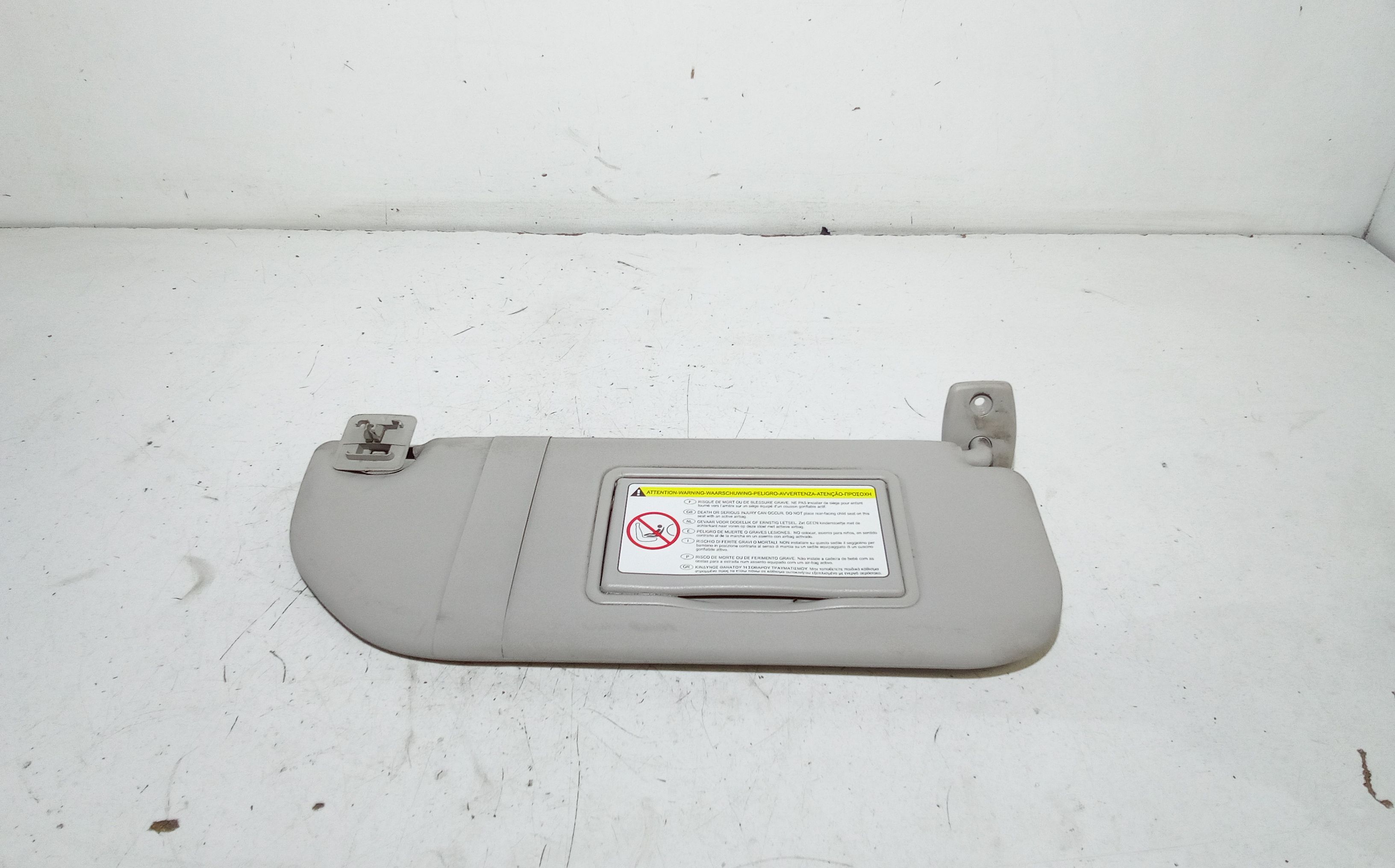 Aletta Parasole Parabrezza Destro Usato