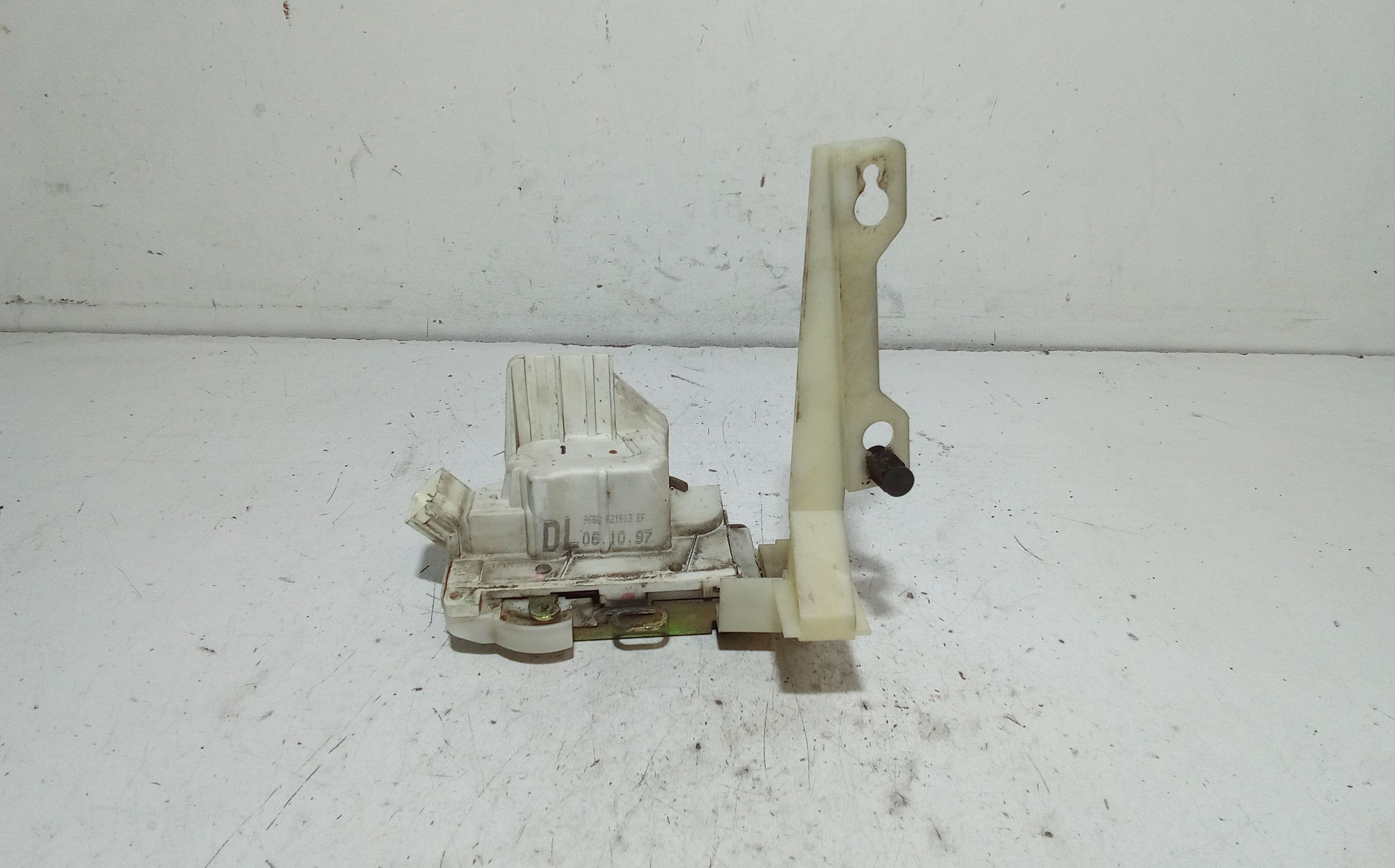 Serratura Porta Ant. Sinistro 4057971 Usato