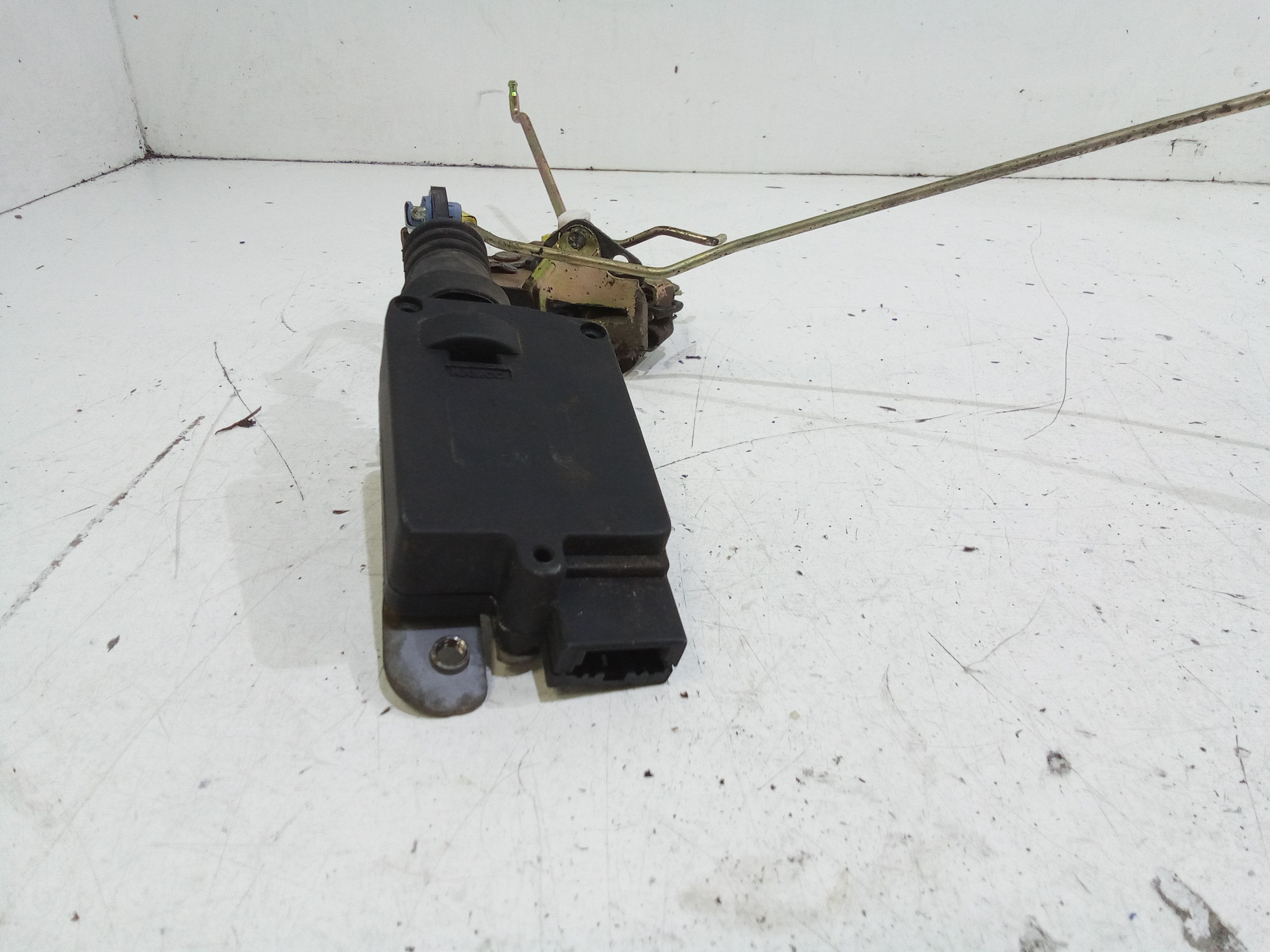 Serratura Porta Ant. Destro 8132002010 Usato