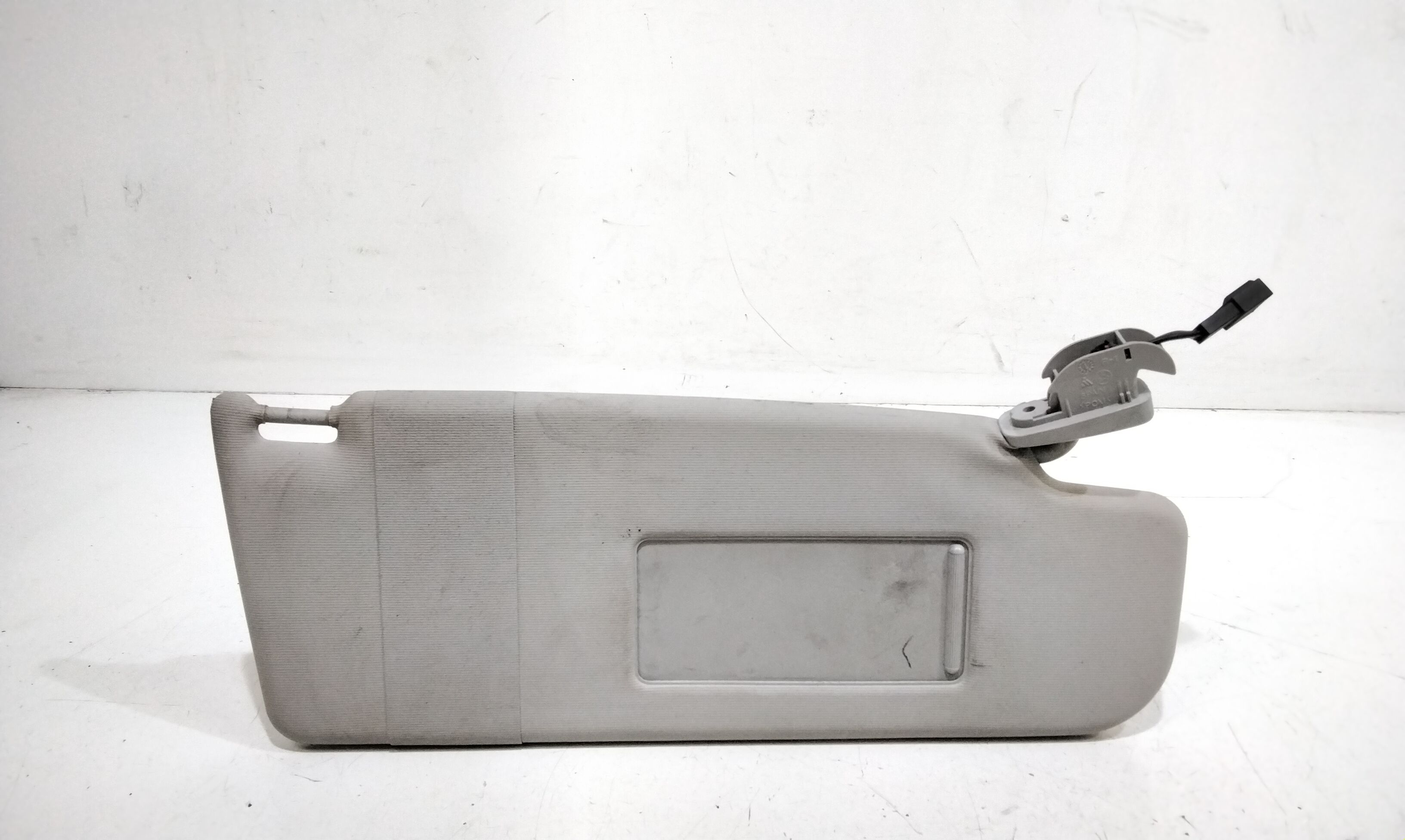 Aletta Parasole Parabrezza Destro 6Q0857552F2F4 Usato