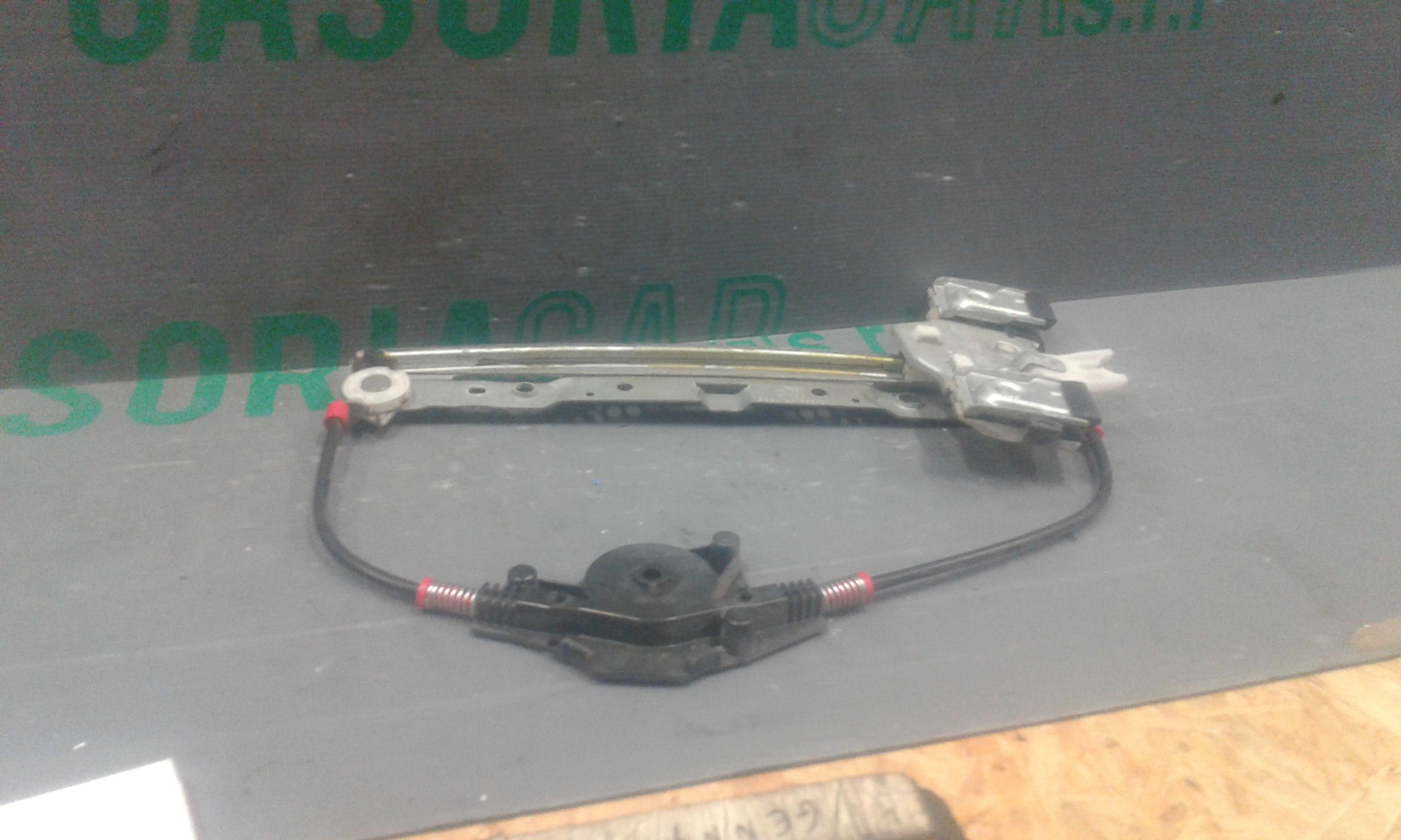 Alzacristallo Porta Post. Destro Usato