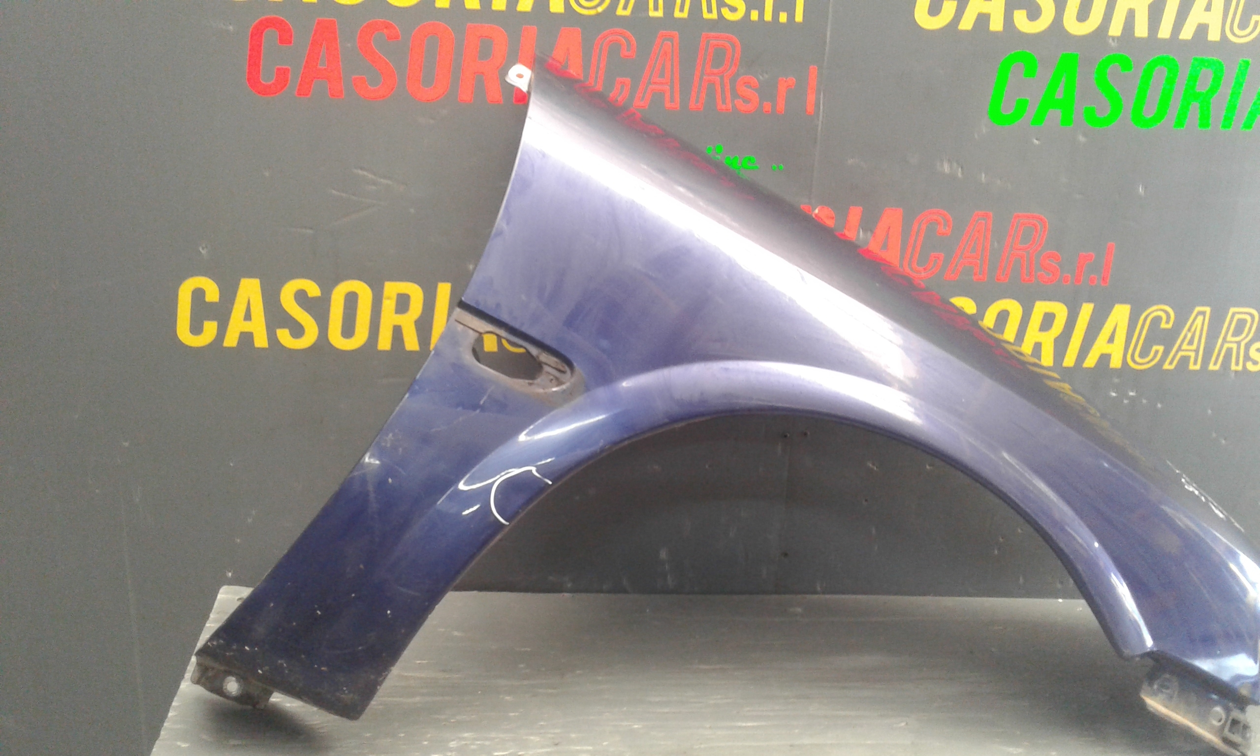 Parafango Ant. Destro 24410147 Usato