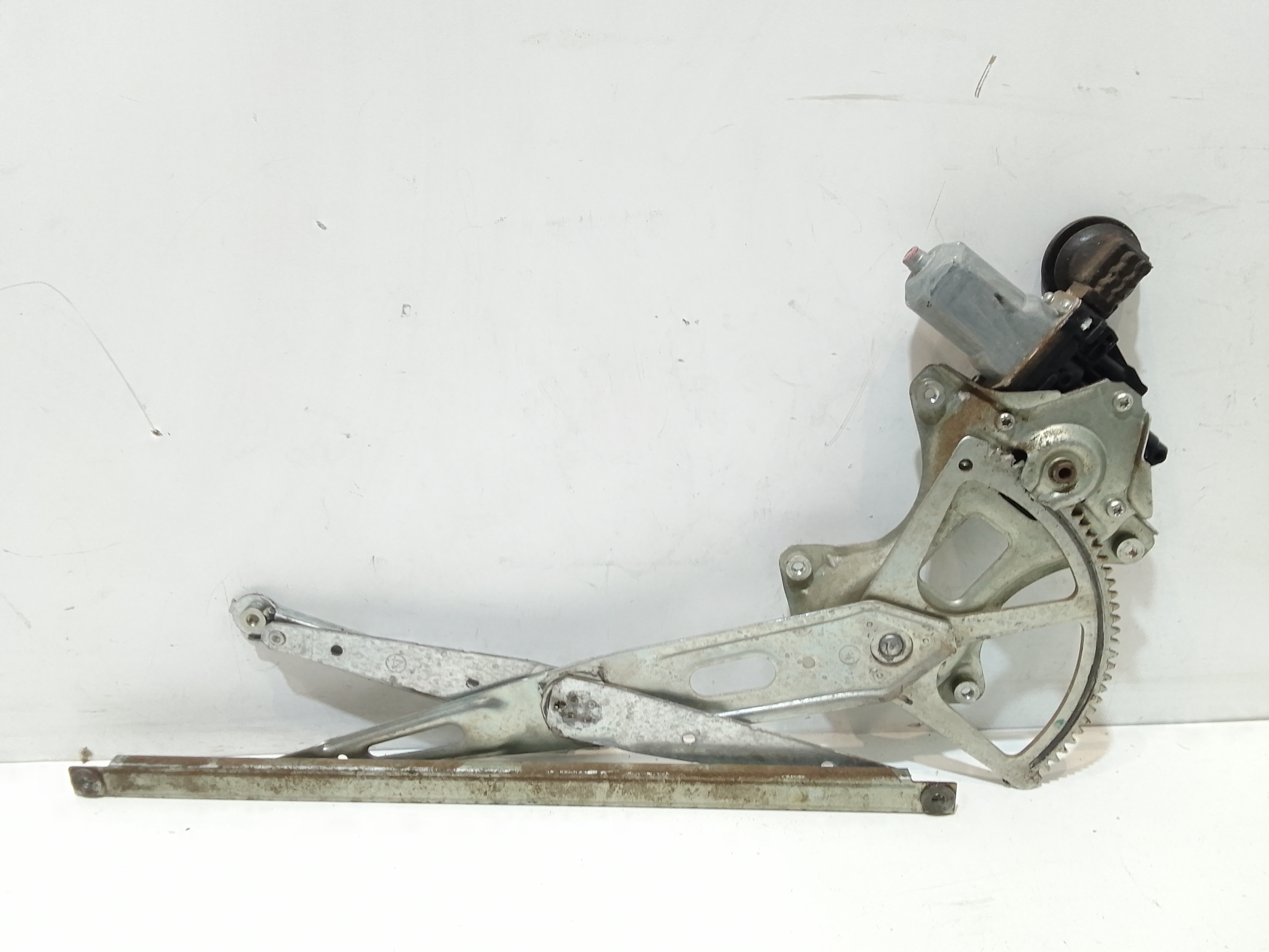 Alzacristallo Porta Ant. Destro Usato