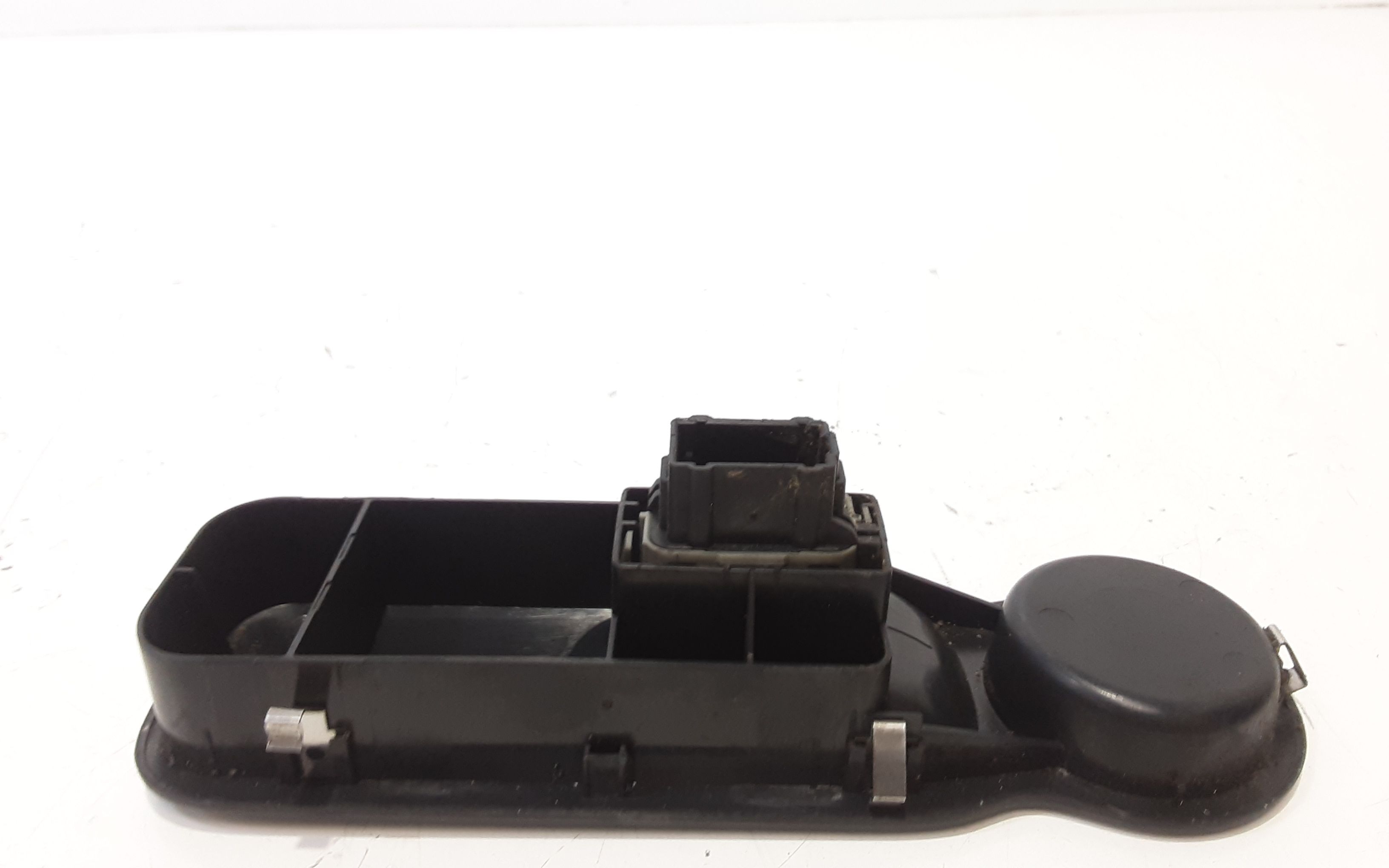 Interruttore Alzacristalli Porta Ant. Destro 8200214936 Usato