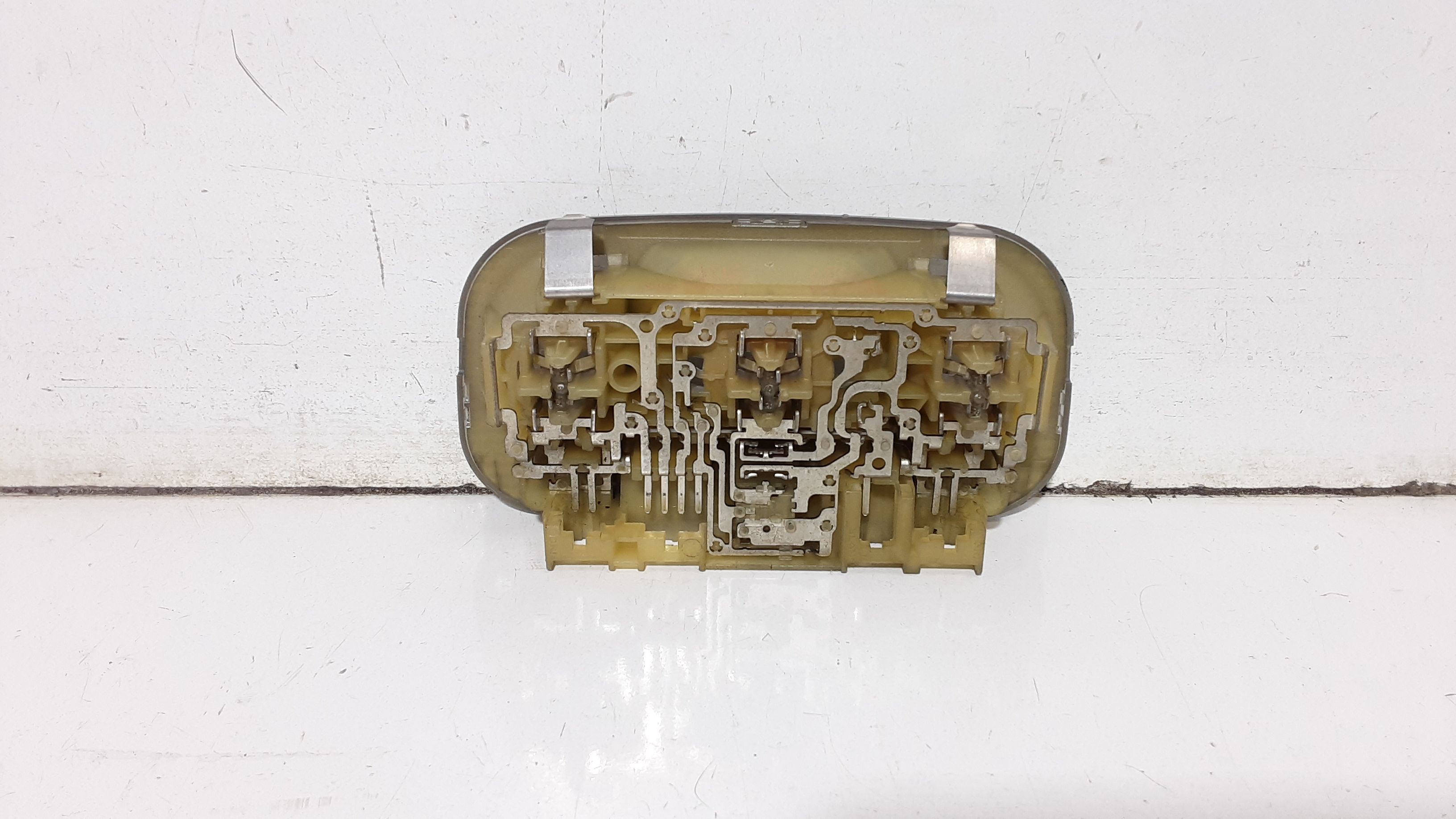 Luce Cortesia Ant. Tetto 6362P3 Usato