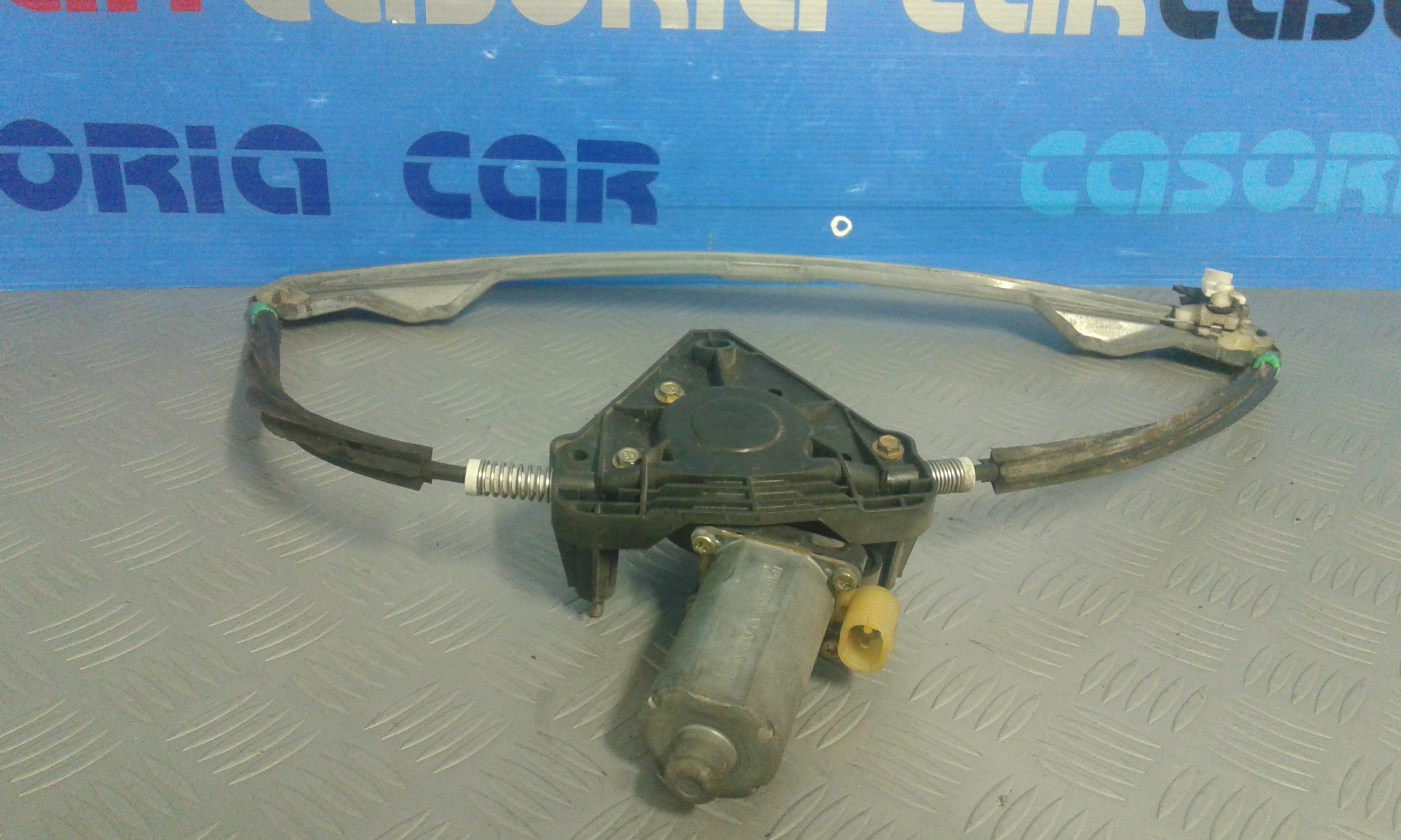 Alzacristallo Porta Ant. Destro Usato