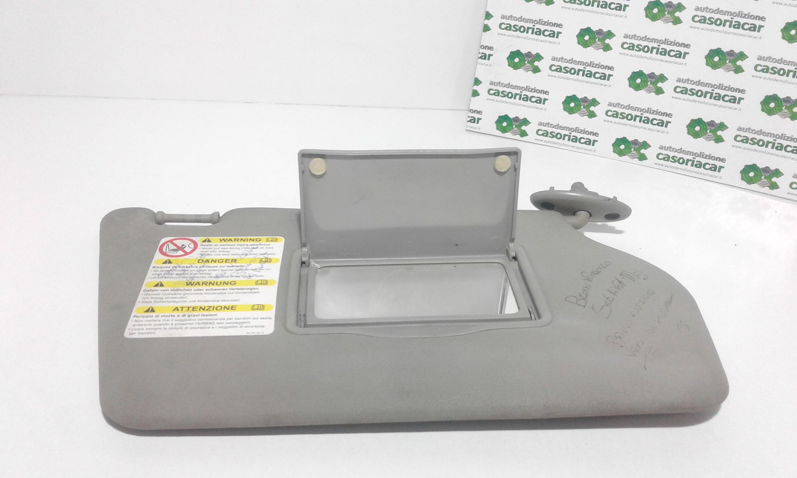 Aletta Parasole Parabrezza Destro DD106927094 Usato