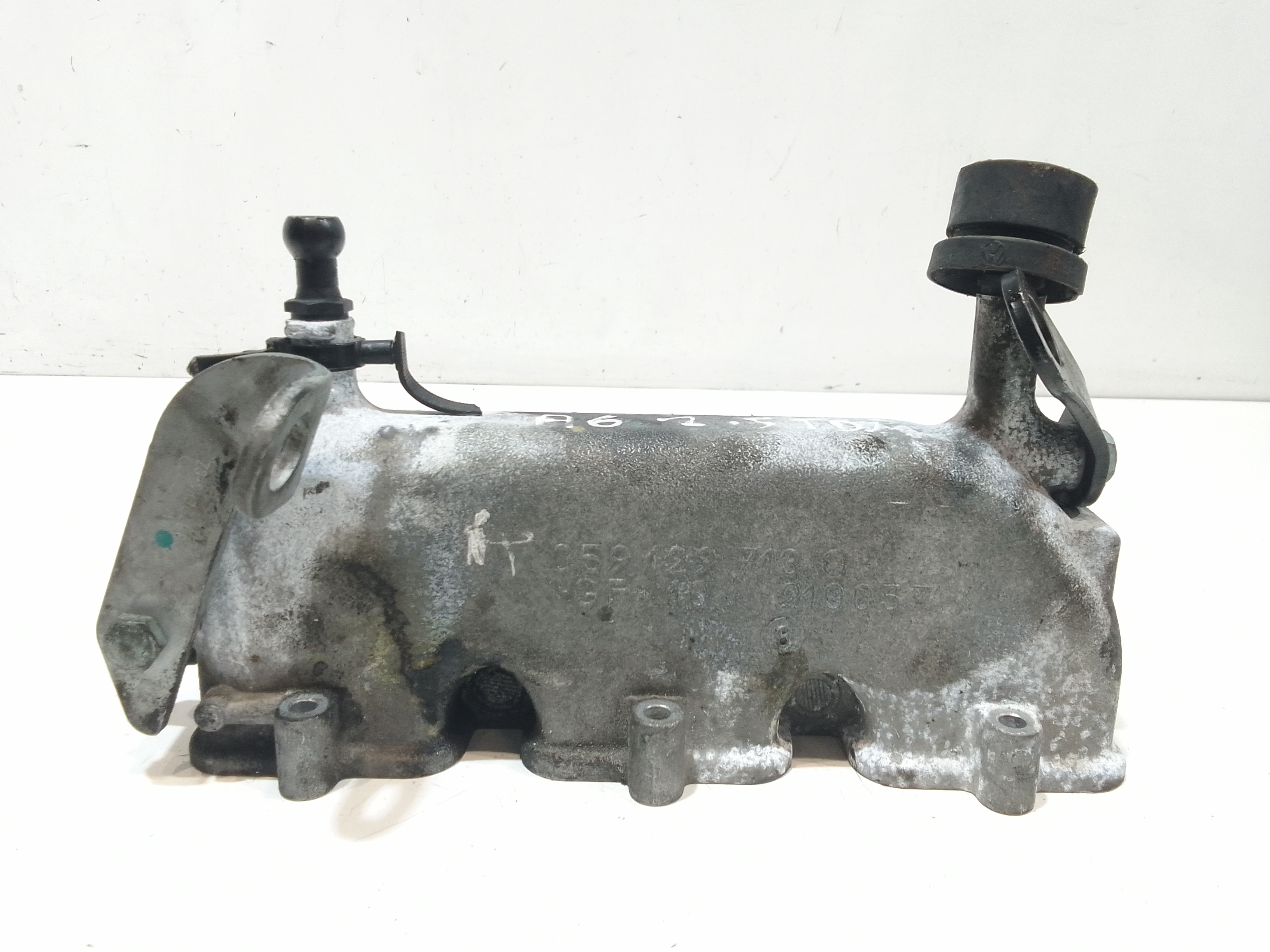 Collettore Aspirazione 058133201C Usato