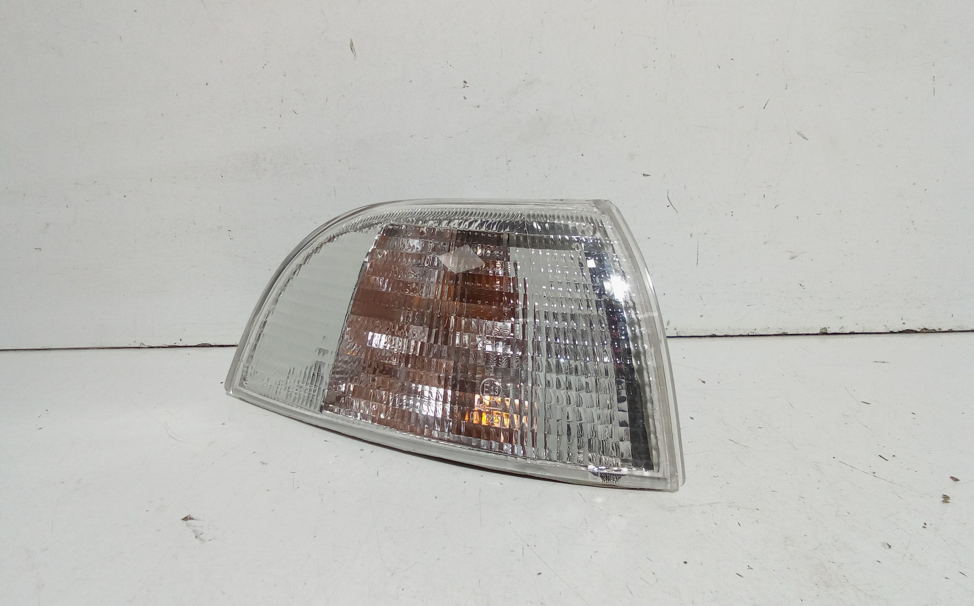 Lampada Direzione Ant. Destro Usato