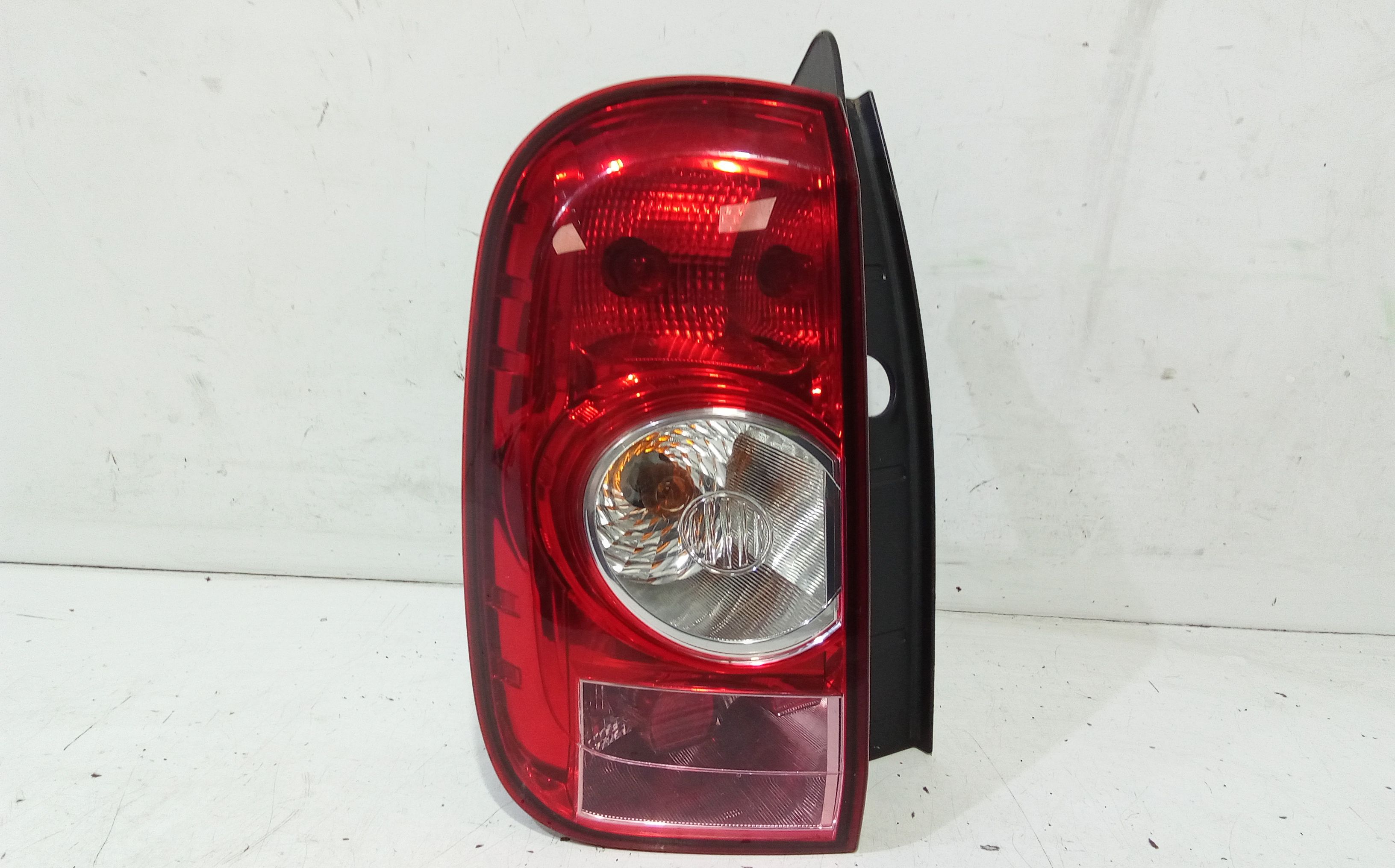 Fanale Post. Sinistro 265550035R Usato