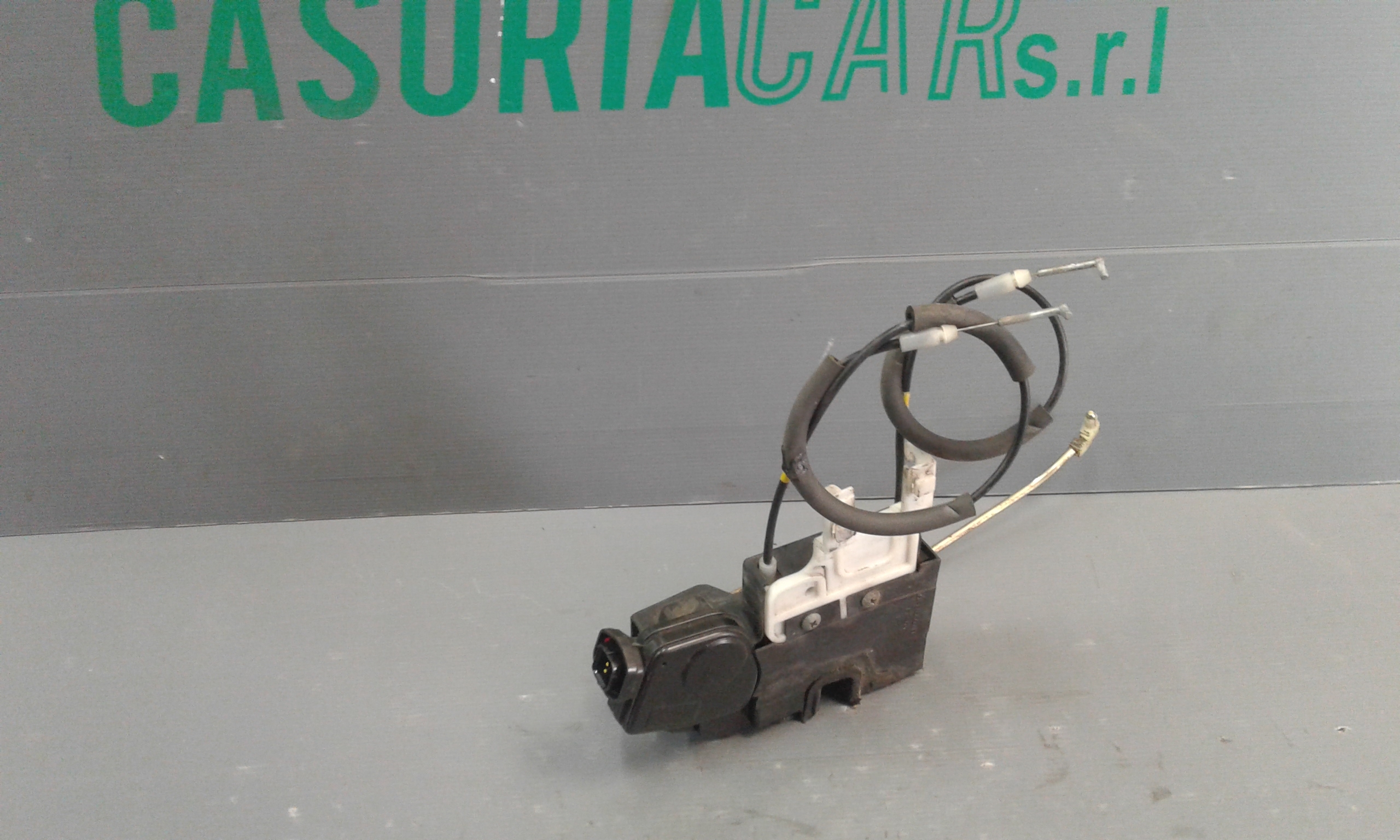 Serratura Porta Ant. Destro 8132026001 Usato