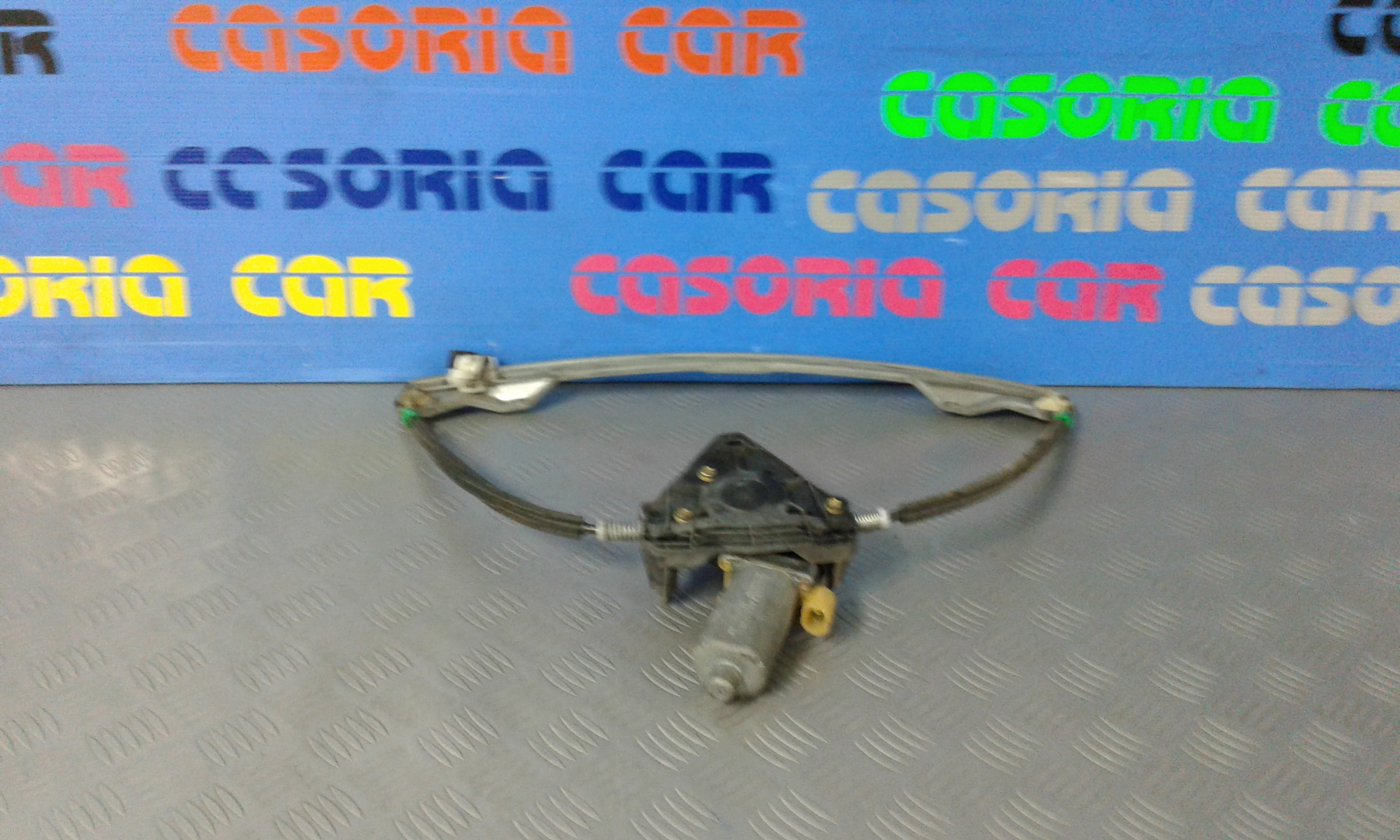 Alzacristallo Porta Ant. Destro Usato