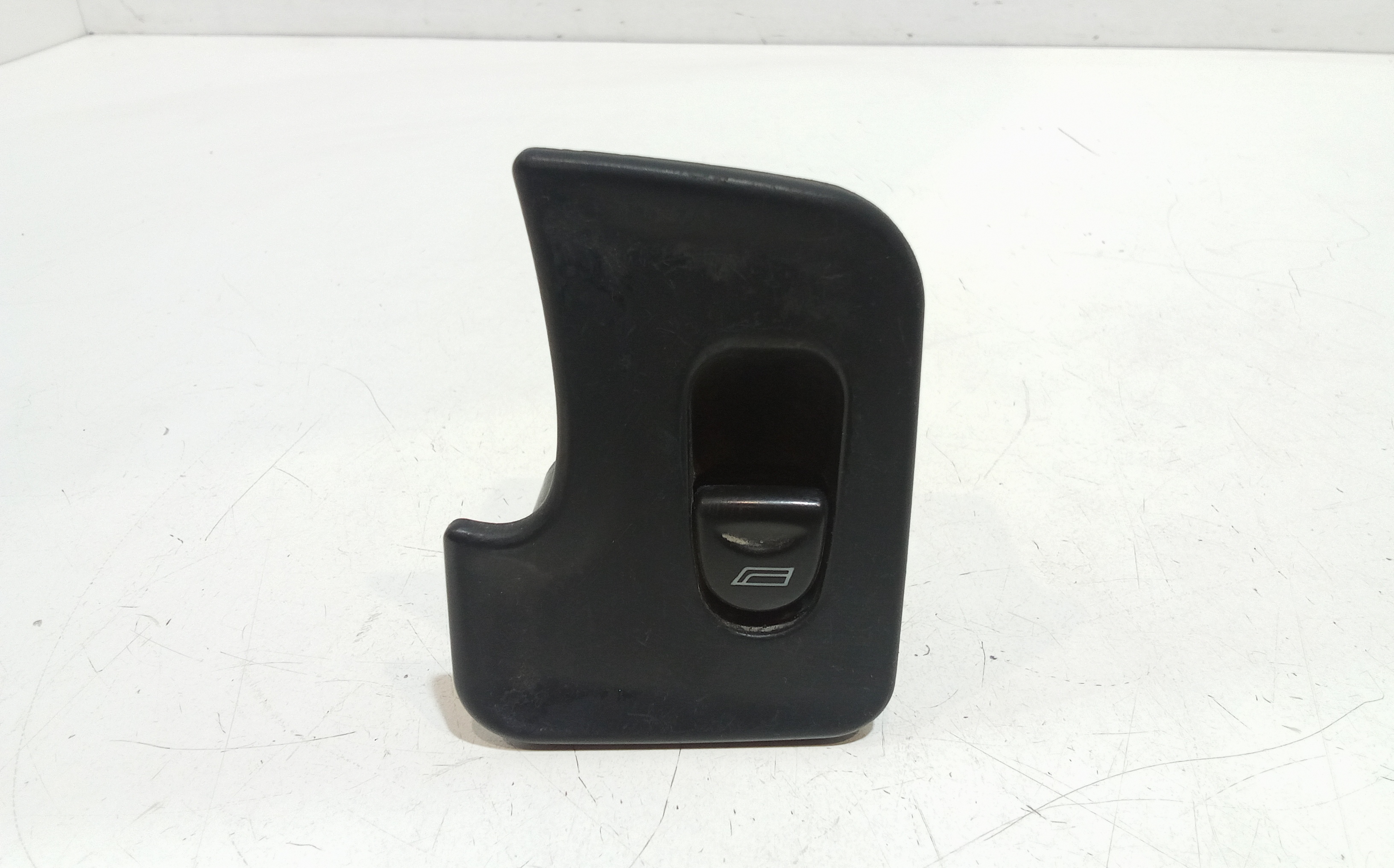 Interruttore Alzacristalli Porta Ant. Destro Usato