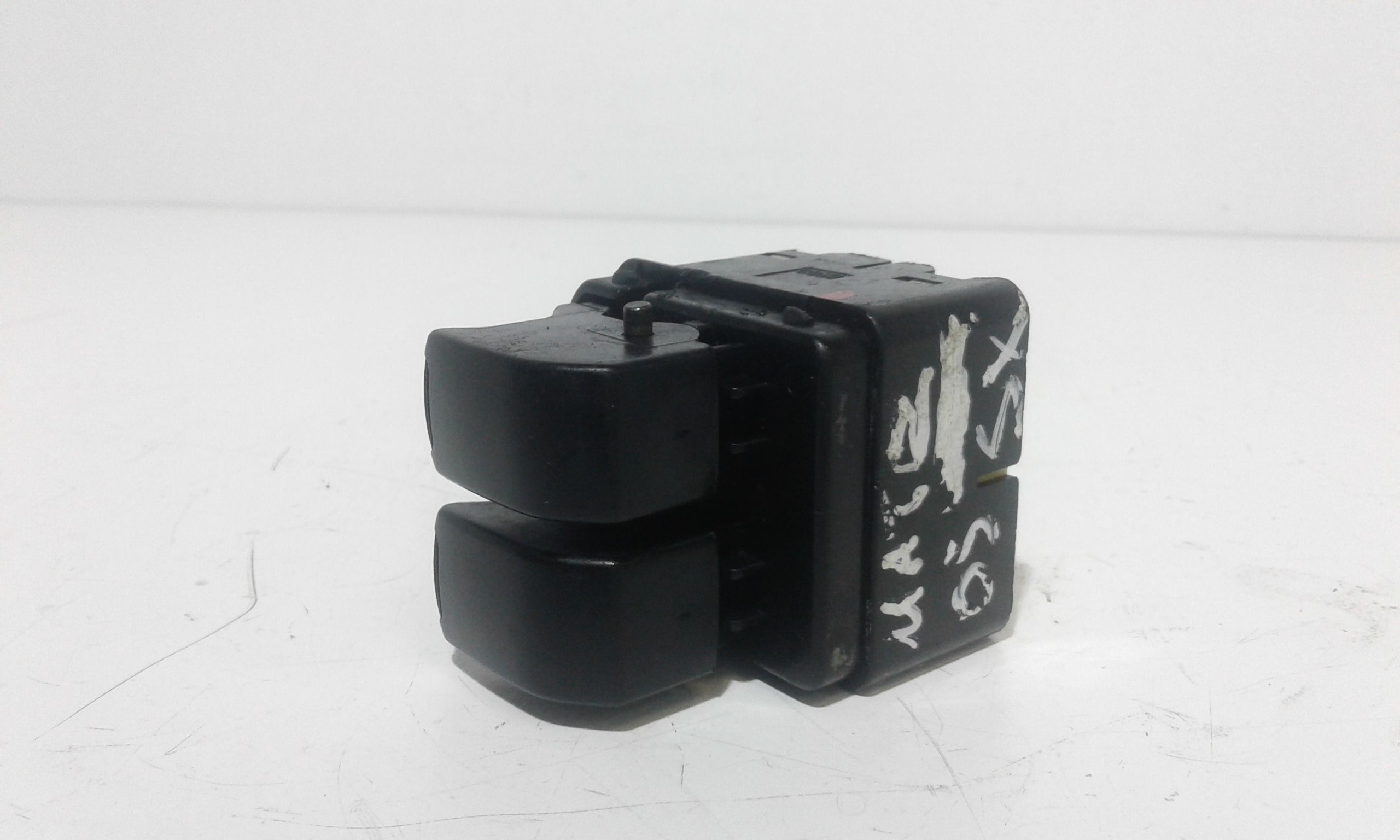 Interruttore Alzacristalli Porta Ant. Sinistro 96602501 Usato