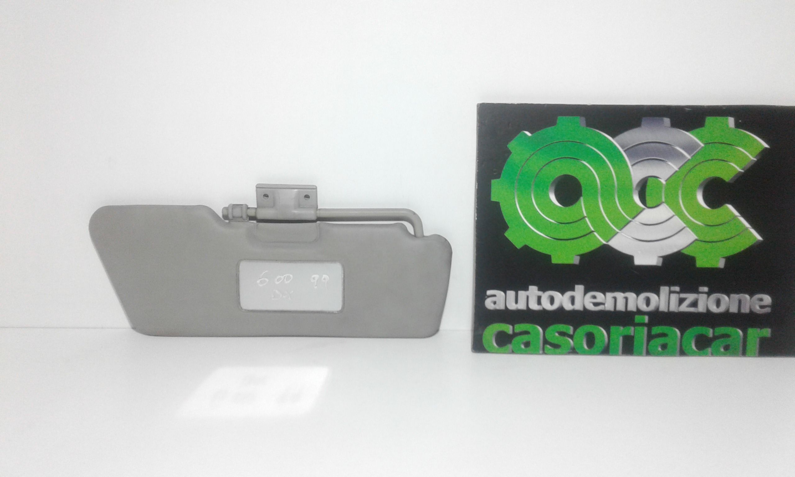 Aletta Parasole Parabrezza Destro 735244339 Usato