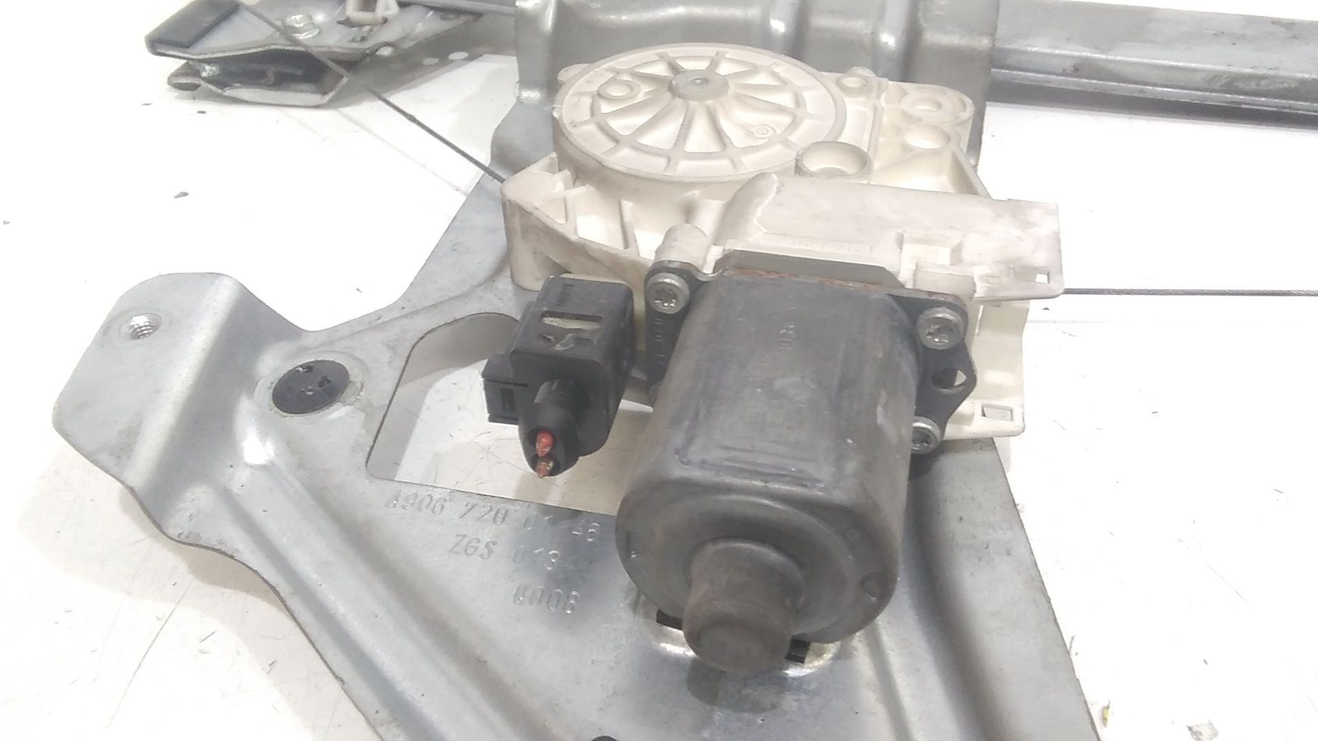 Alzacristallo Porta Ant. Destro Usato