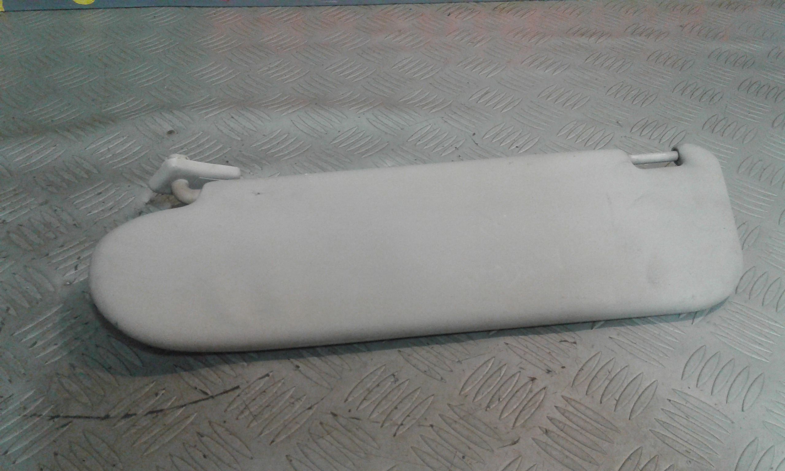 Aletta Parasole Parabrezza Destro 24454160 Usato