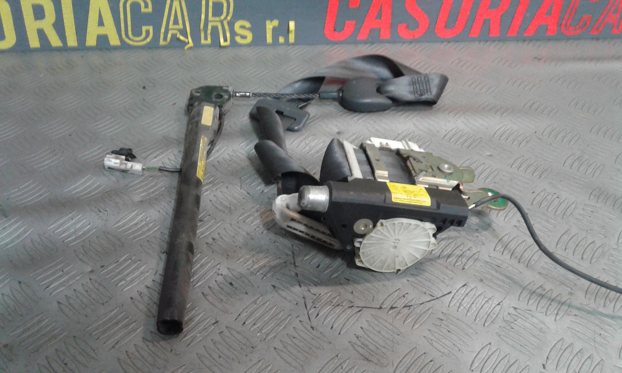 Cintura Di Sicurezza Ant. Destro 8200684005 Usato