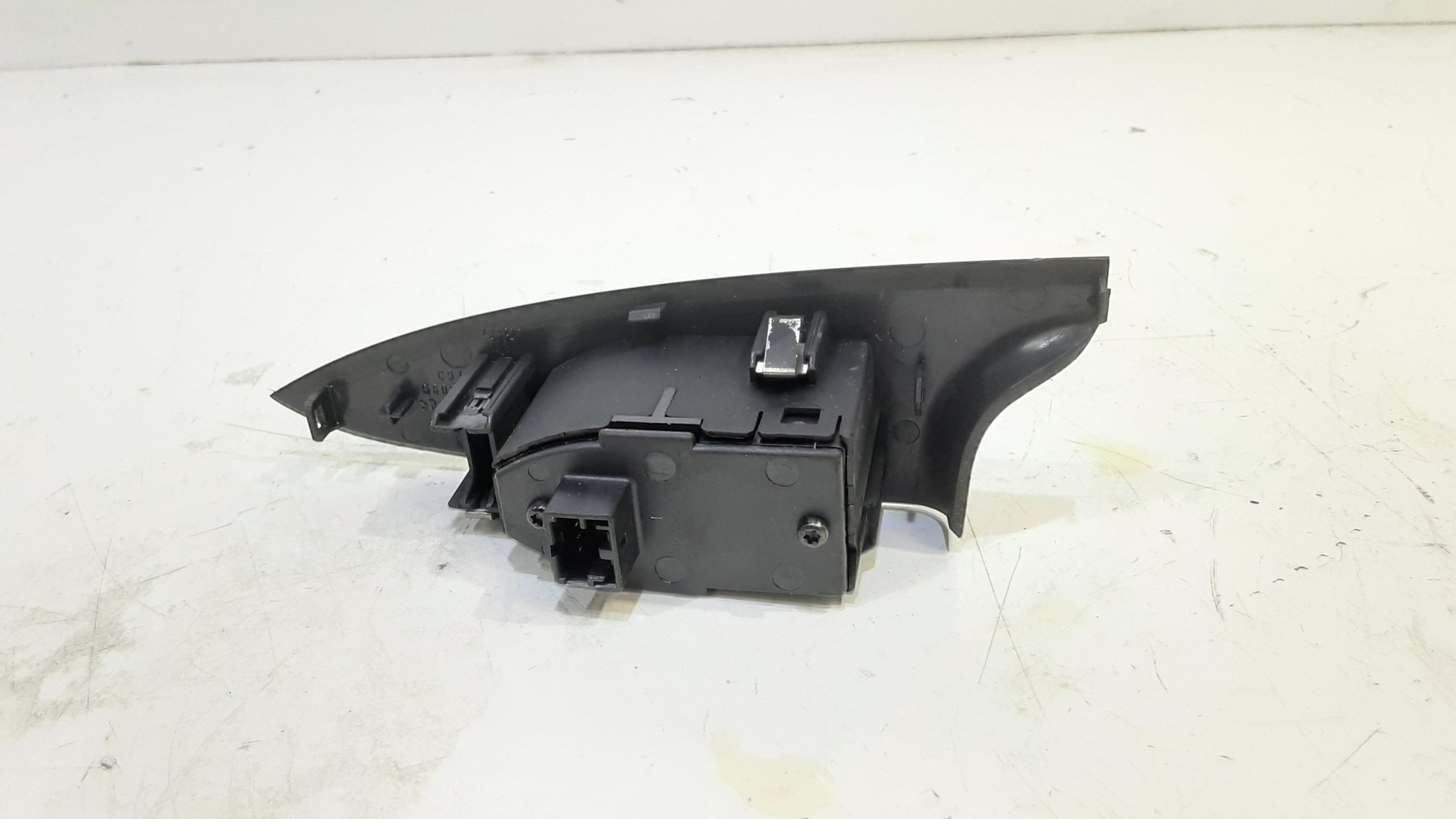 Interruttore Alzacristalli Porta Post. Sinistro 156150331 Usato