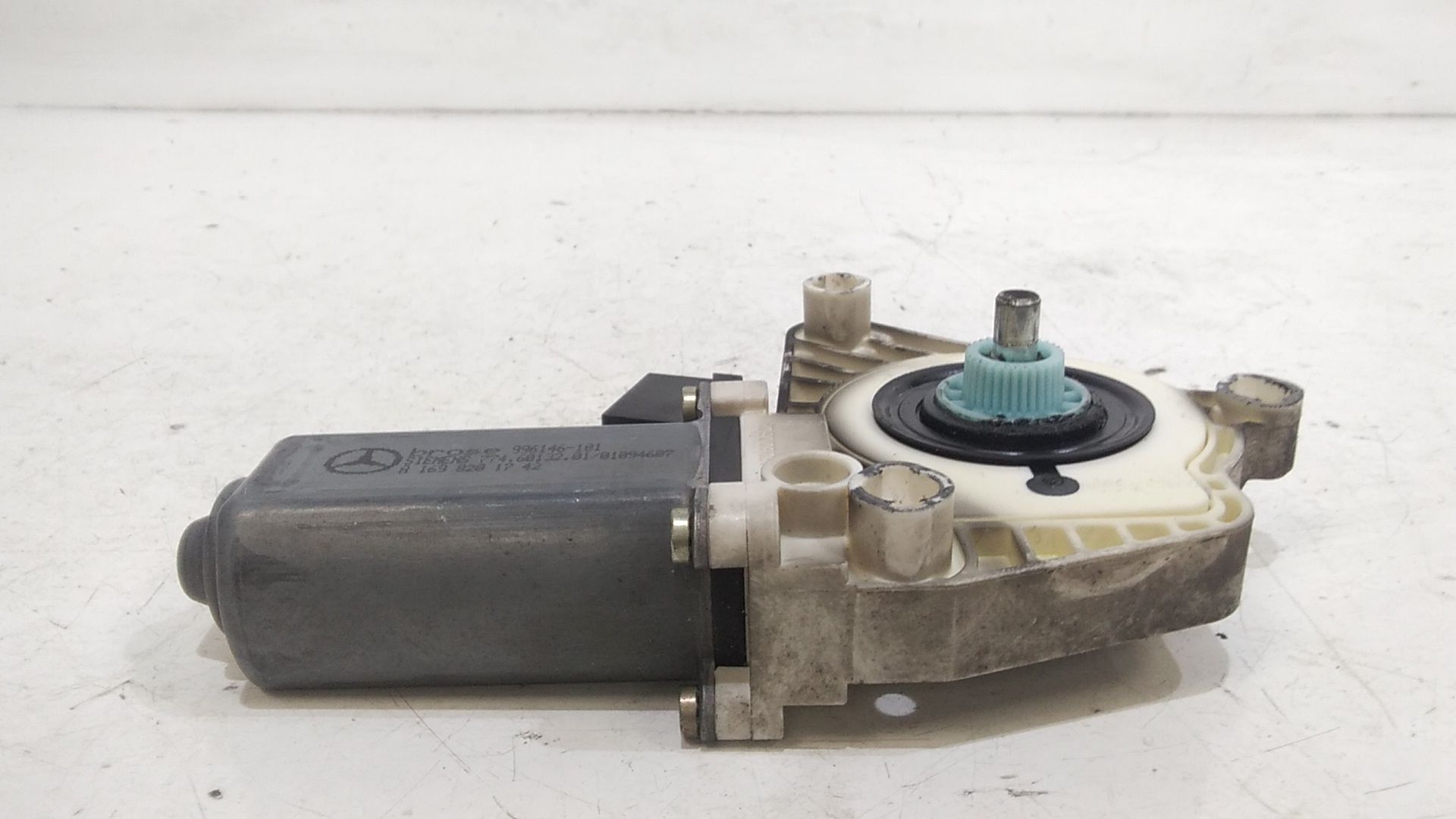 Motorino Alzacristallo Porta Ant. Sinistro A1698204142 Usato