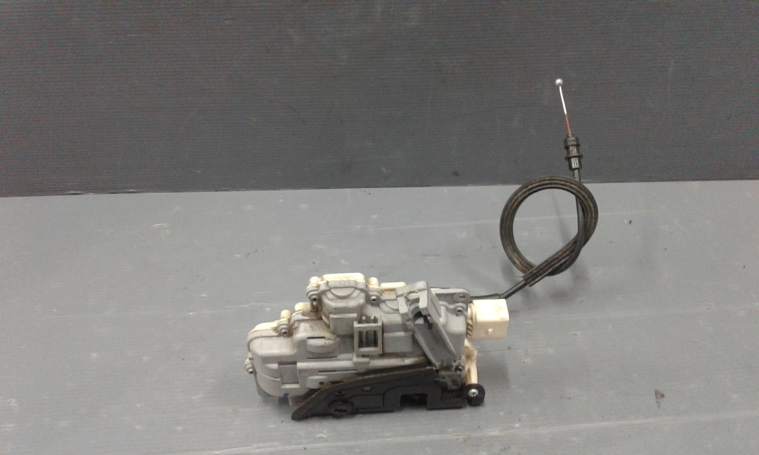 Serratura Porta Post. Sinistro 3C4839015A Usato