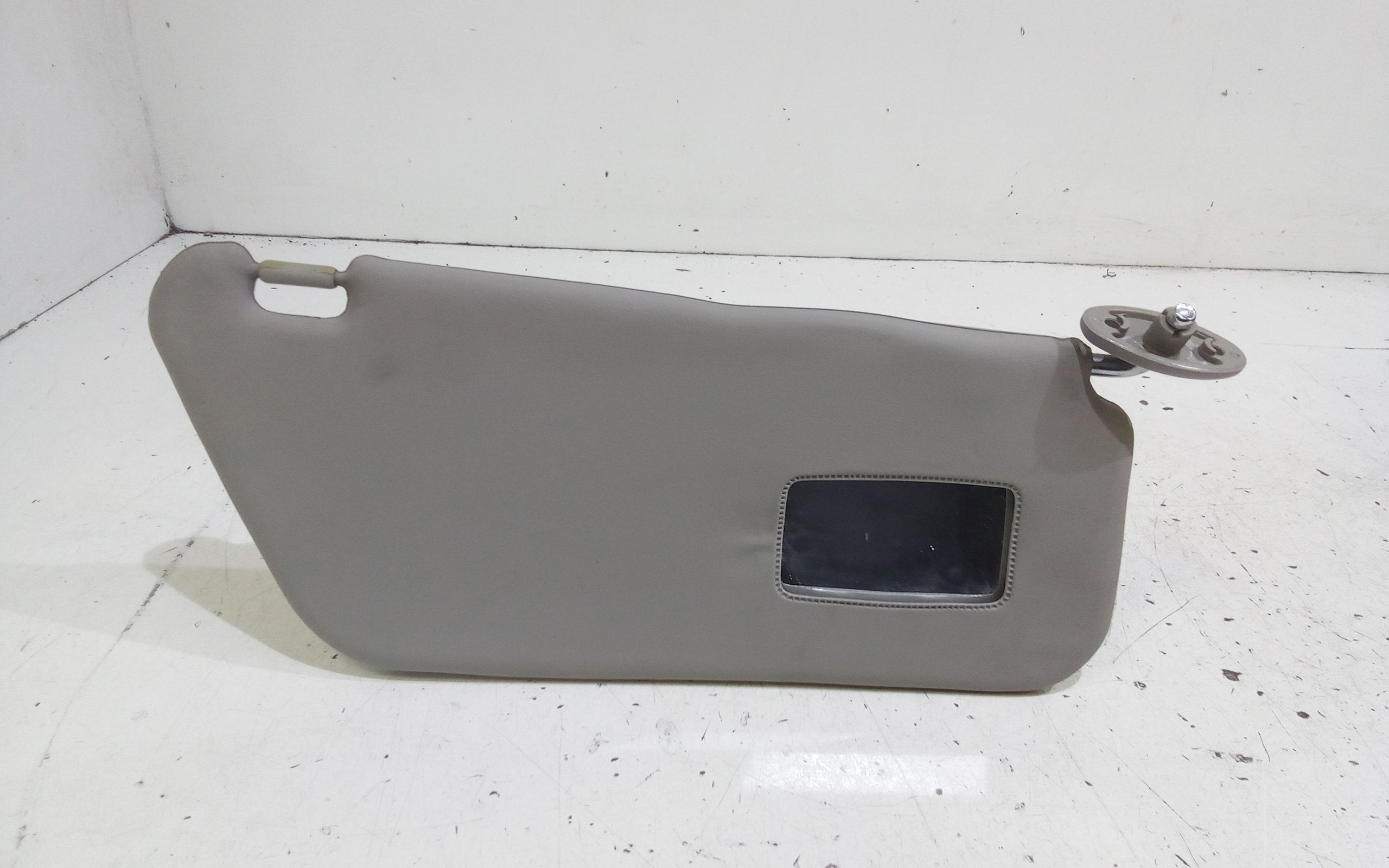 Aletta Parasole Parabrezza Destro 96279929 Usato