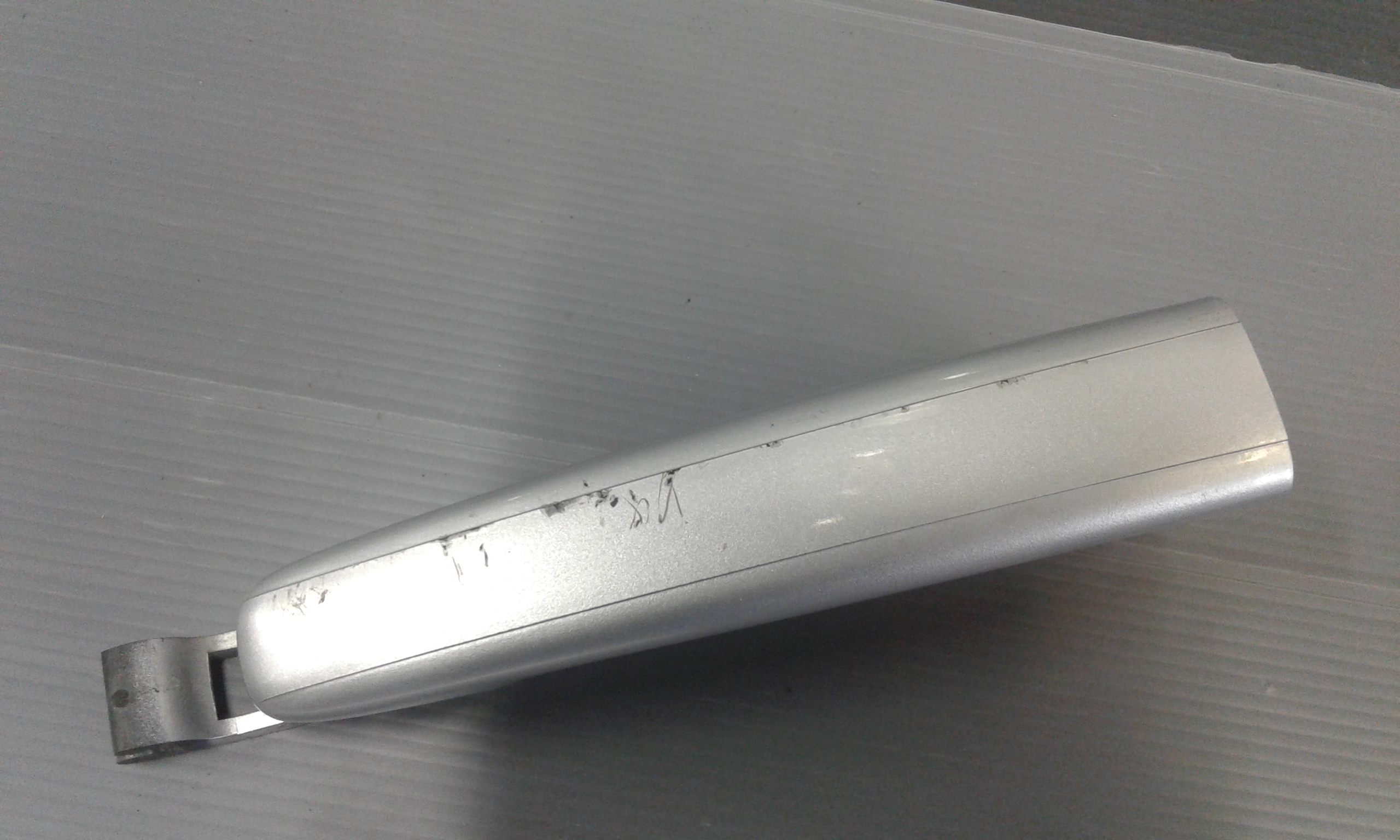 Maniglia Porta Ant. Destro 9101W0 Usato