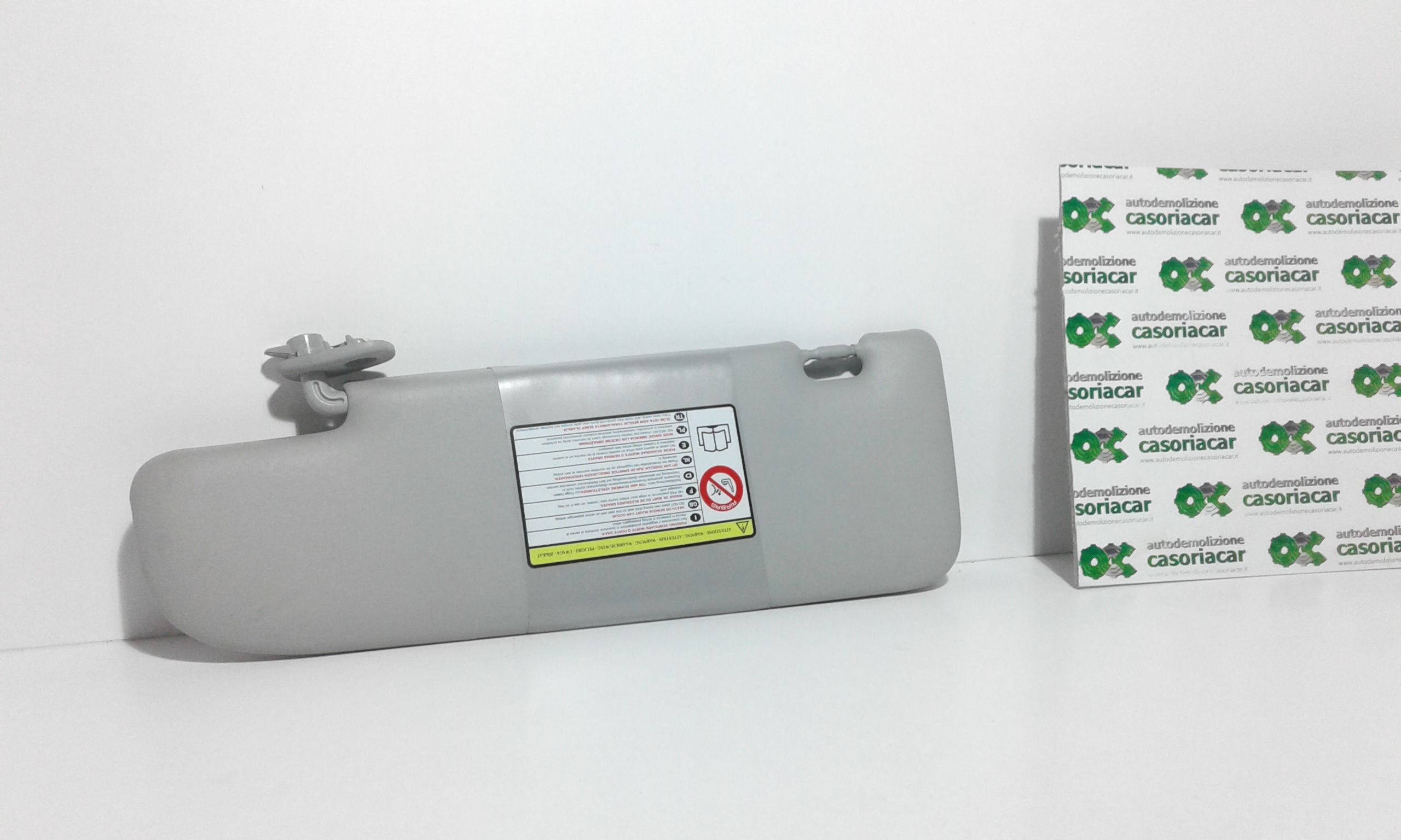 Aletta Parasole Parabrezza Destro 735660554 Usato