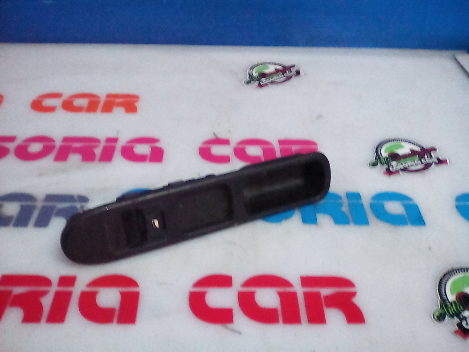 Interruttore Alzacristalli Porta Ant. Destro Usato