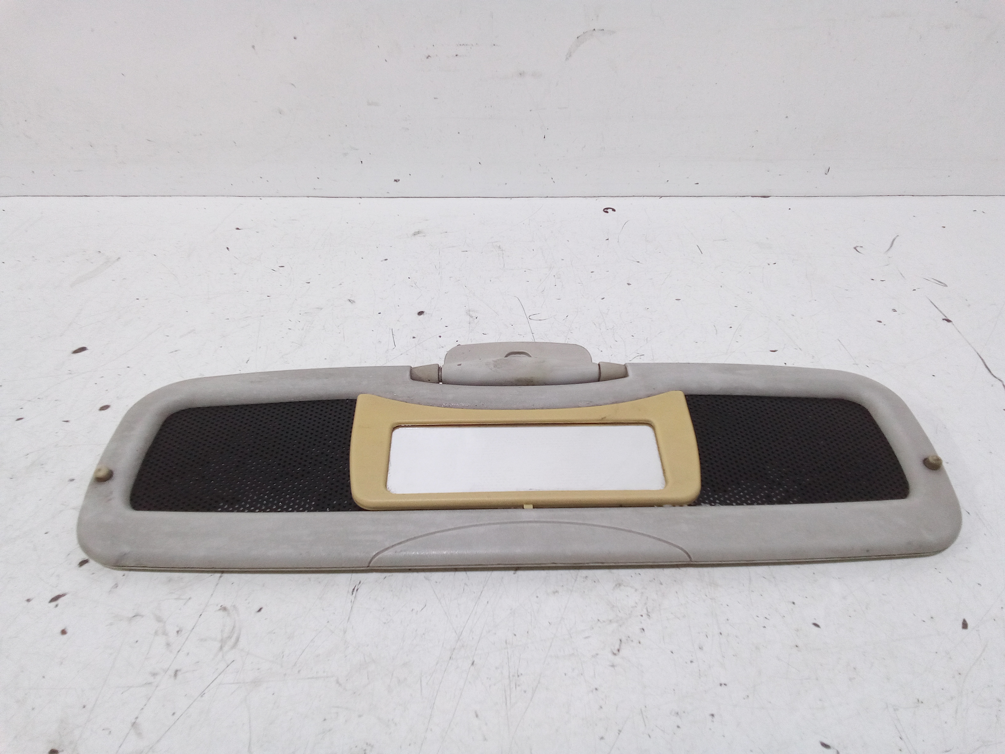 Aletta Parasole Parabrezza Destro Q0000706V007C24A00 Usato