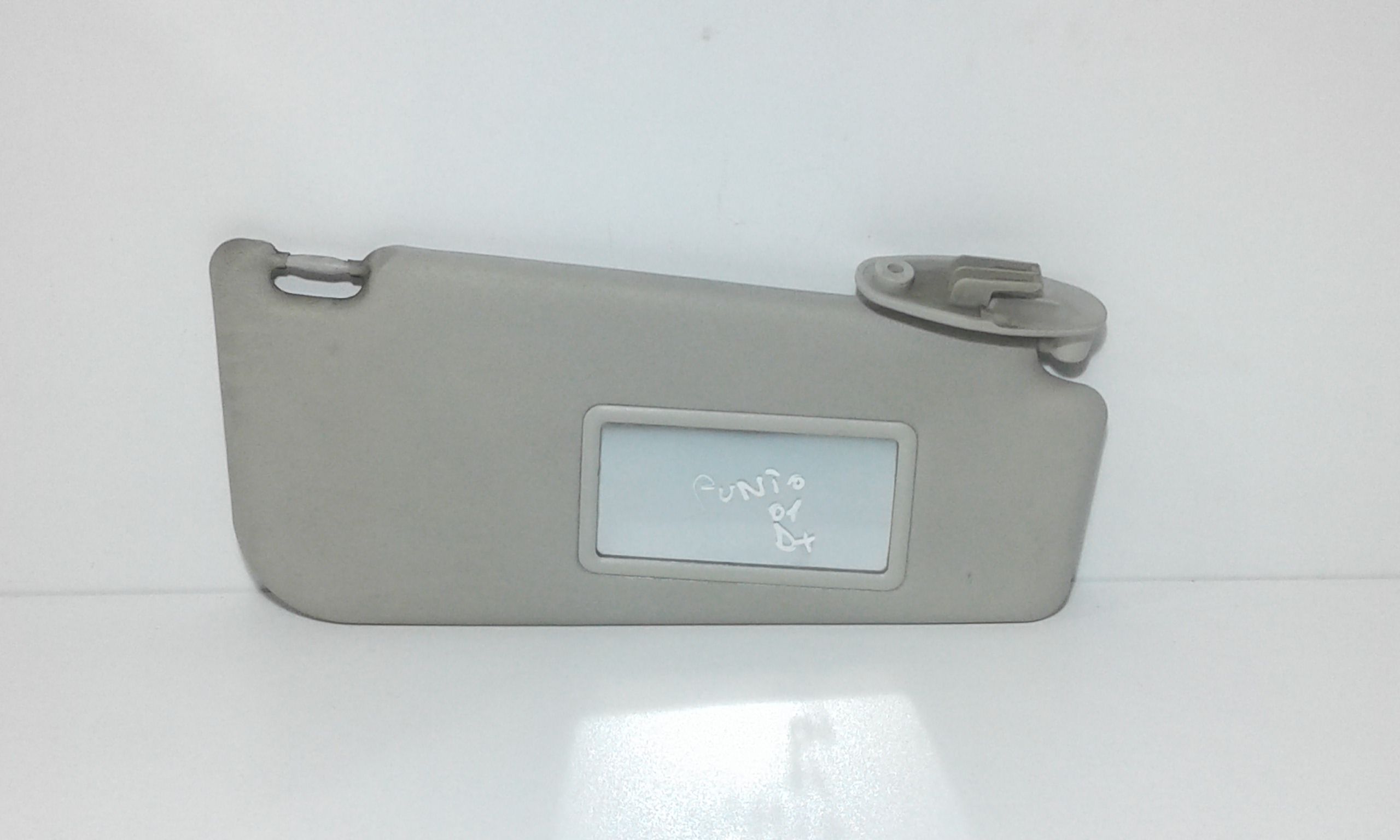 Aletta Parasole Parabrezza Destro 735338206 Usato