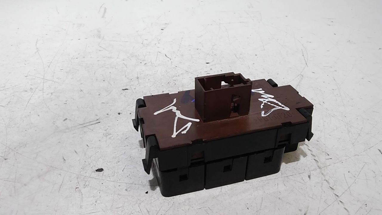 Interruttore Blocco Comando Luci 69500503 Usato