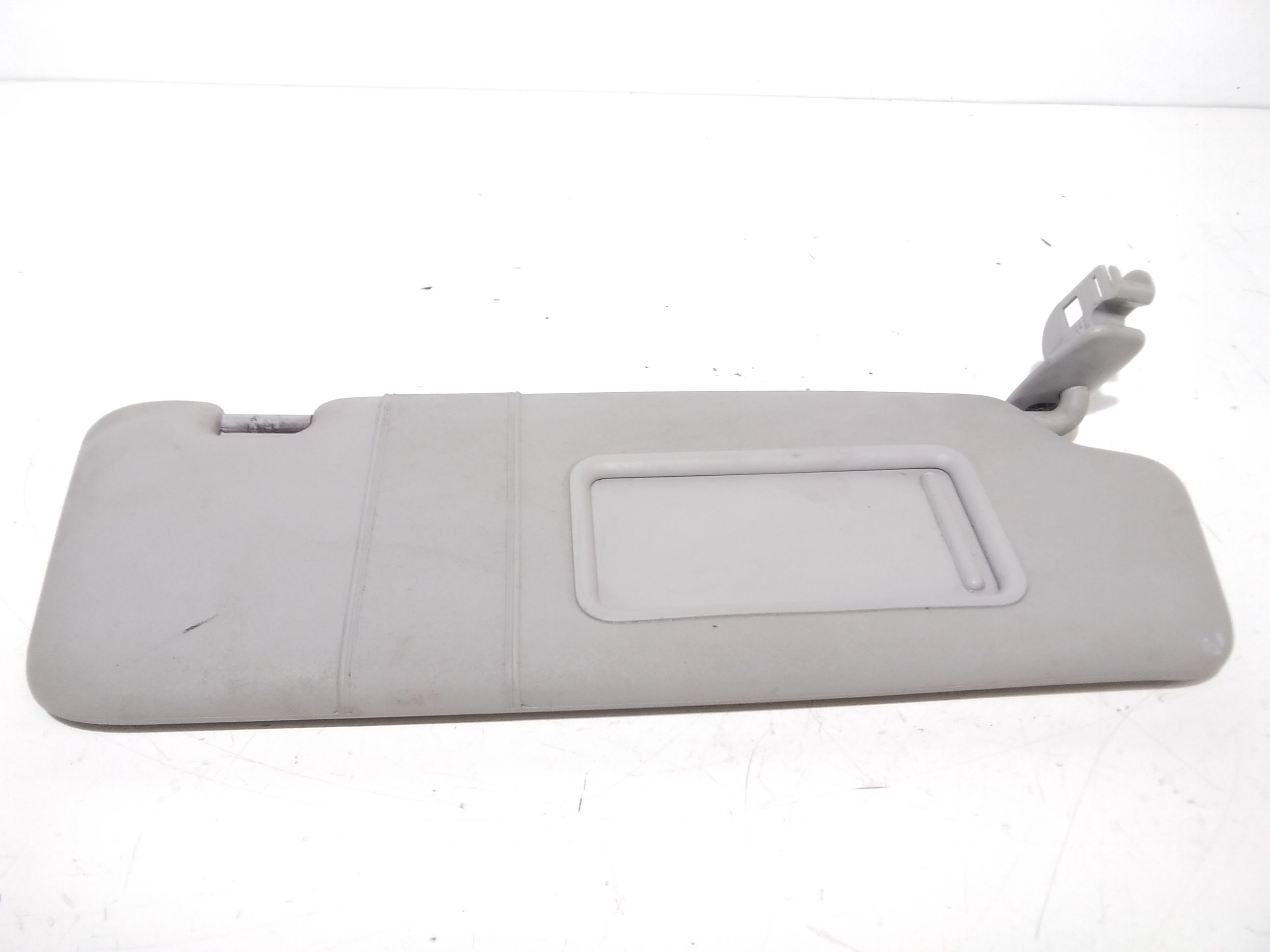 Aletta Parasole Parabrezza Destro 8P08575525B9 Usato