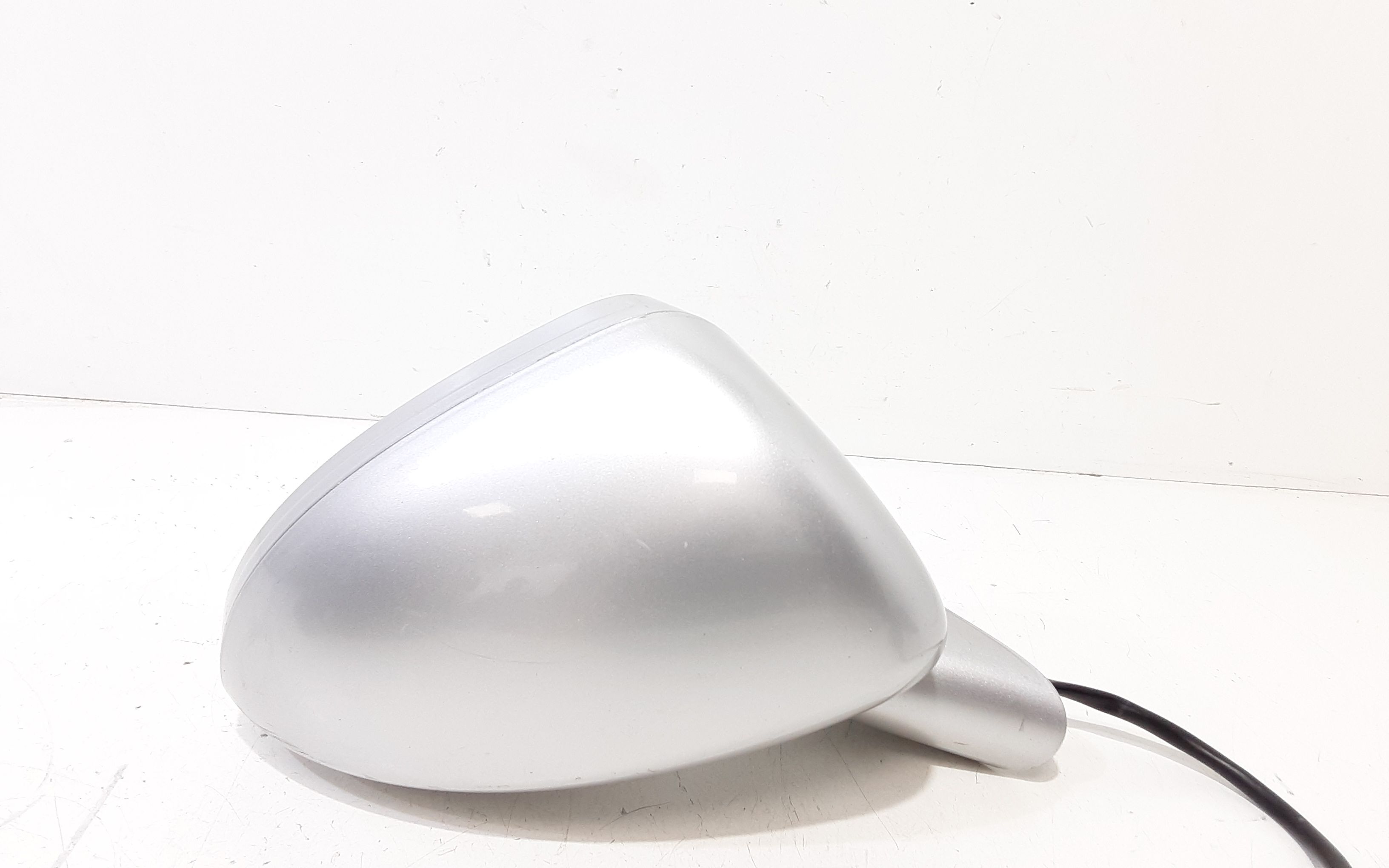 Retrovisore Est. Destro Usato