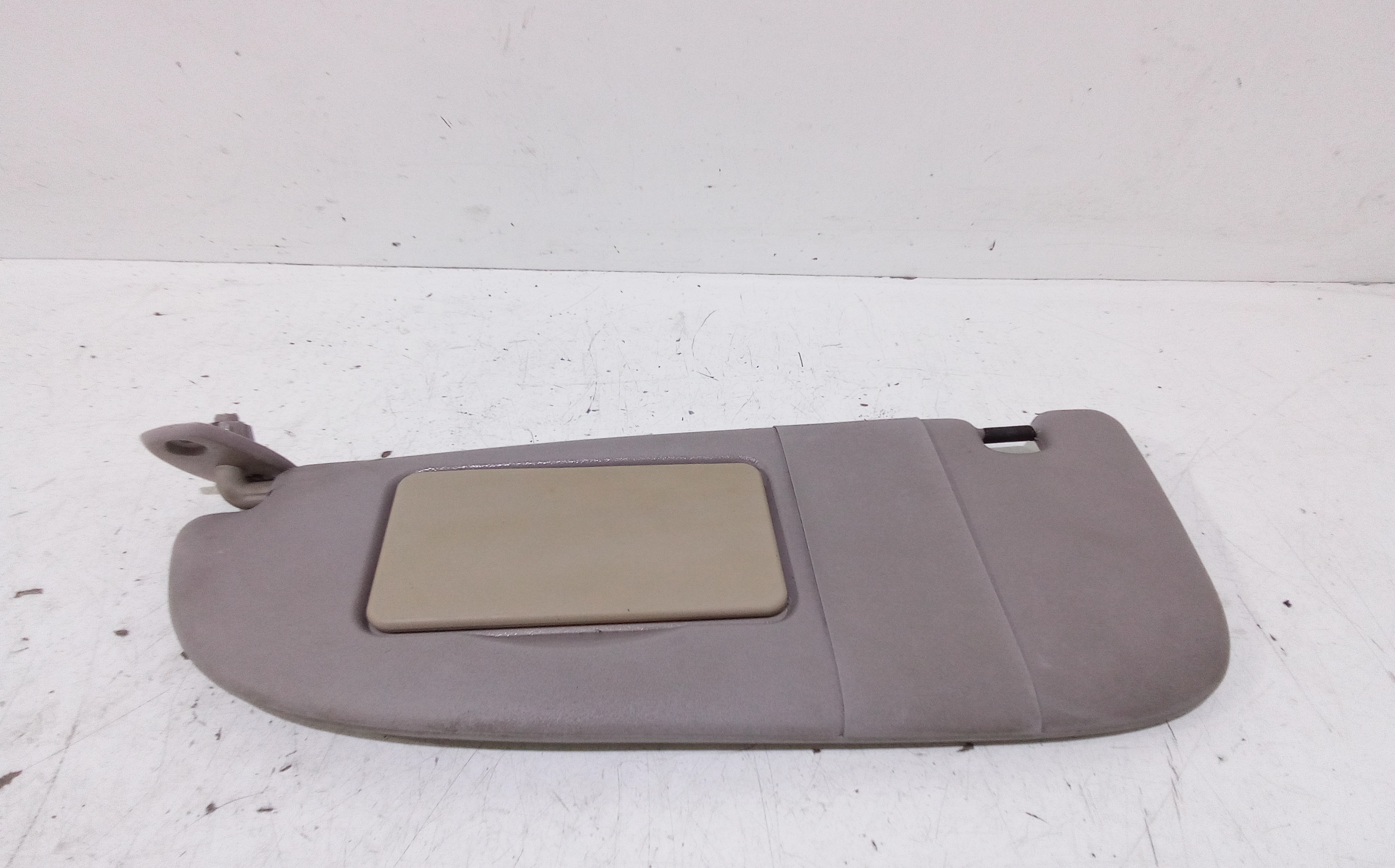 Aletta Parasole Parabrezza Sinistro Usato