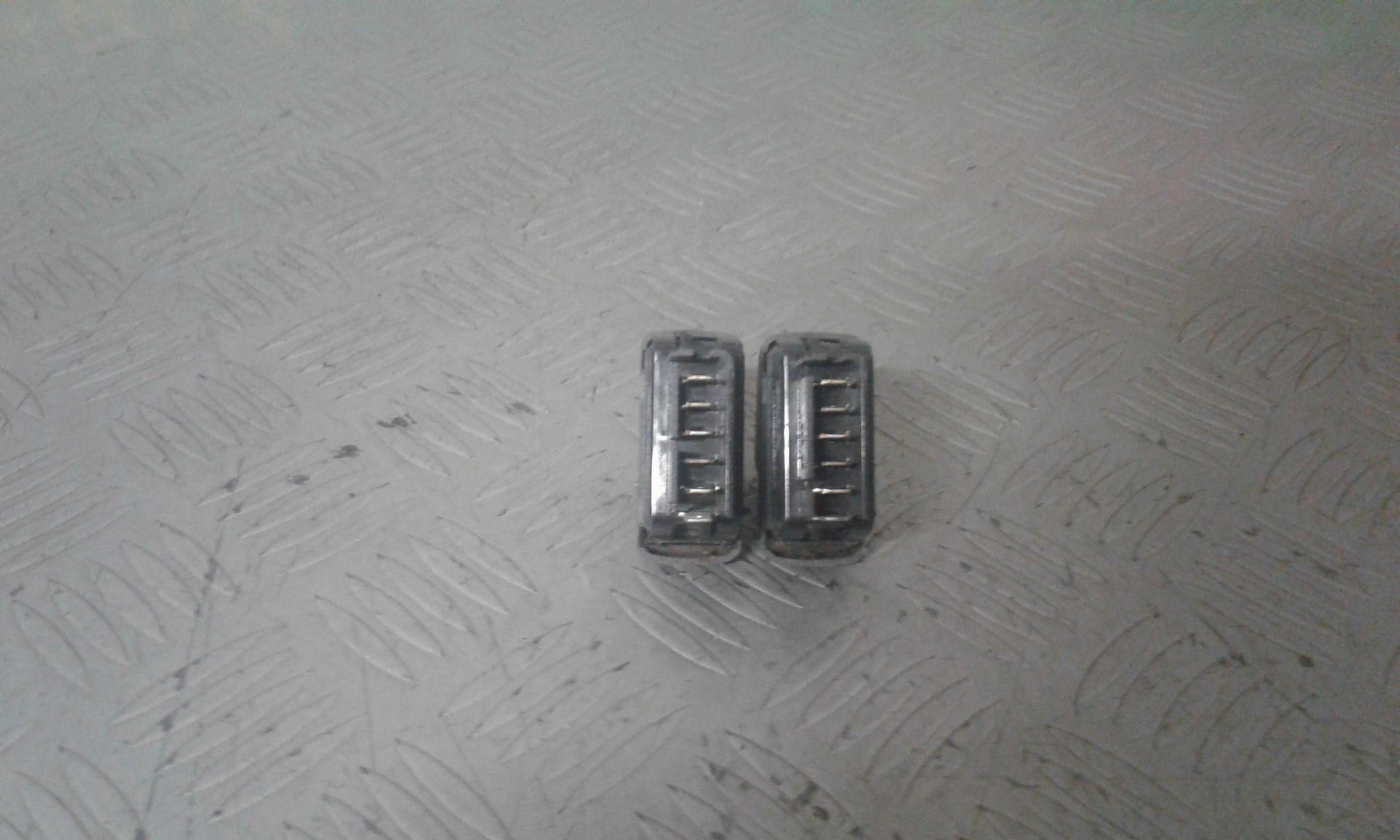 Interruttore Alzacristalli Porta Ant. Sinistro 7700432963 Usato