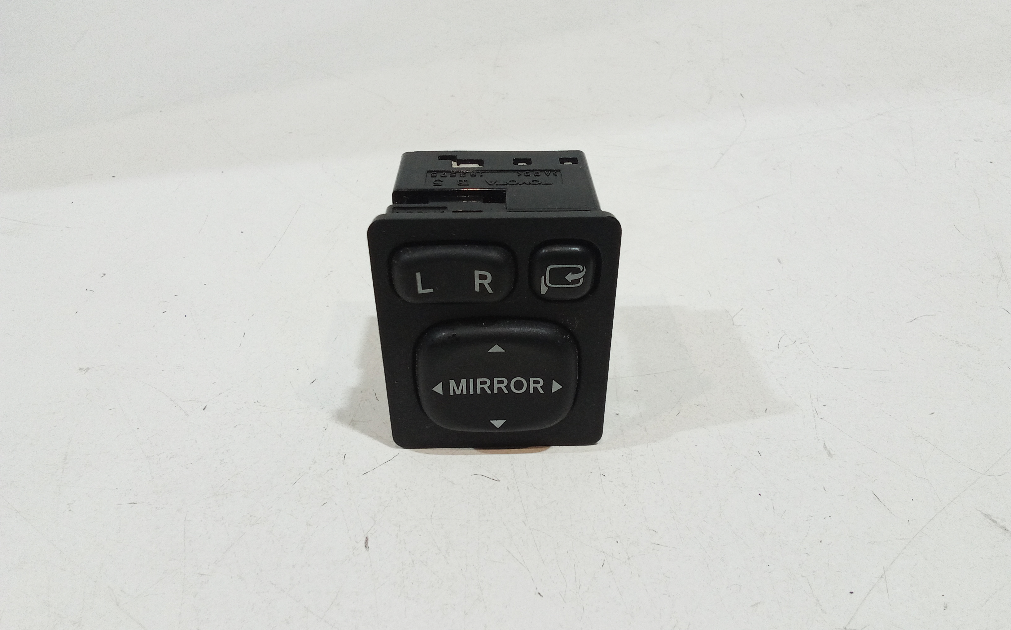 Interruttore Regolazione Retrovisore Est. 8487028020 Usato