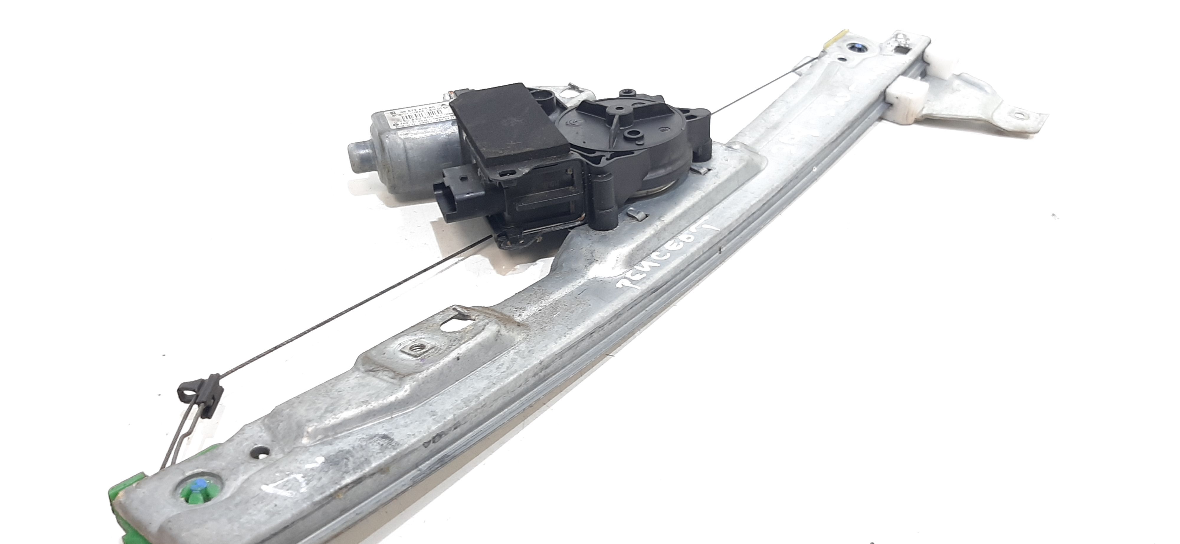 Alzacristallo Porta Ant. Destro Usato