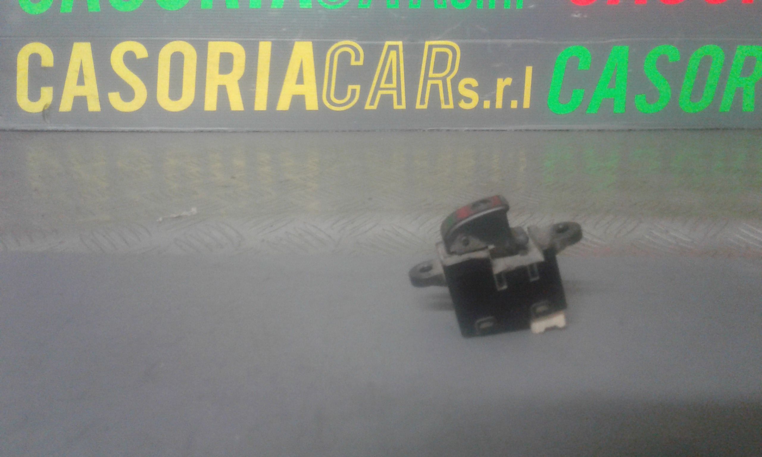 Interruttore Alzacristalli Porta Ant. Destro Usato