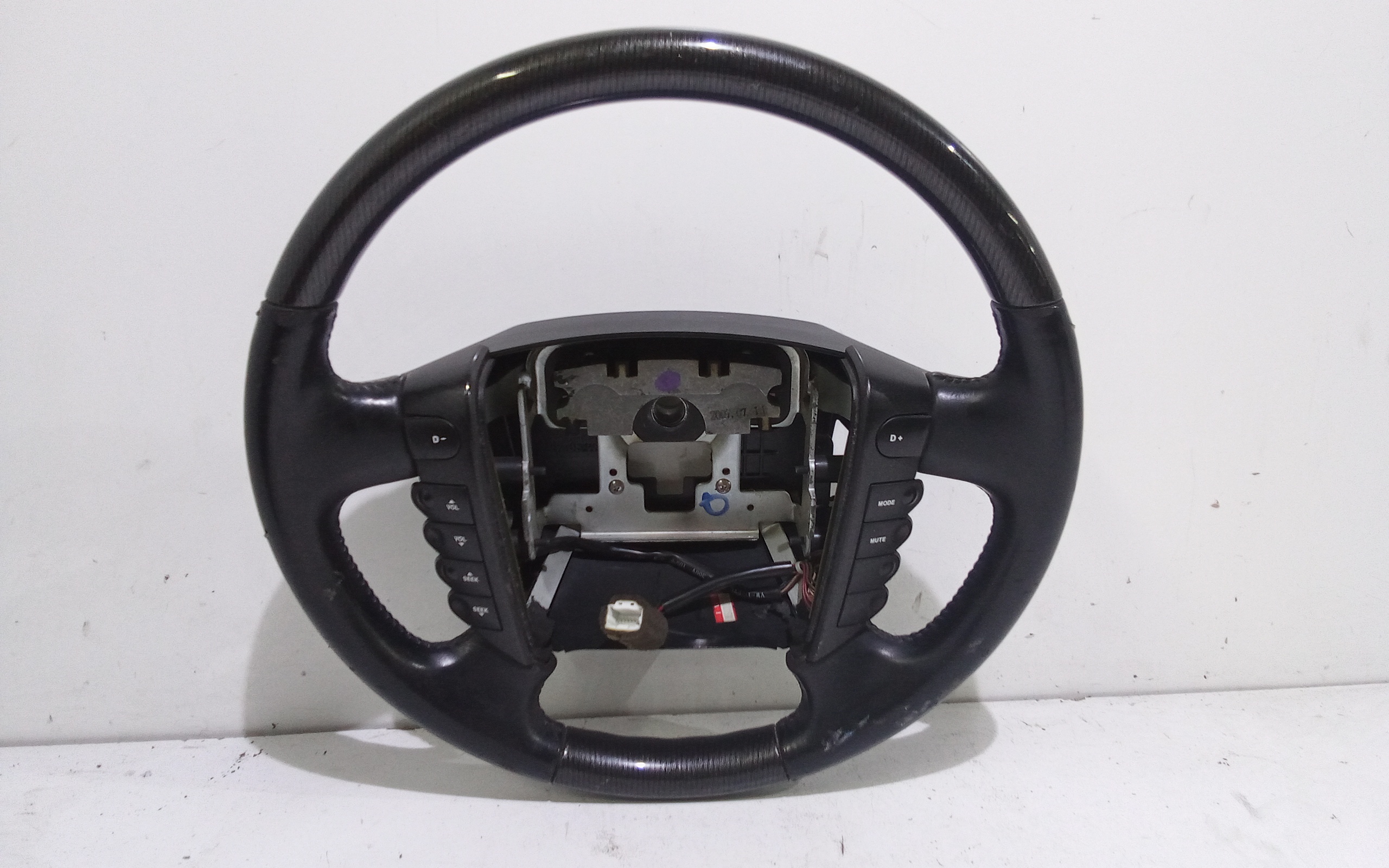 Volante 4610108154LAM Usato