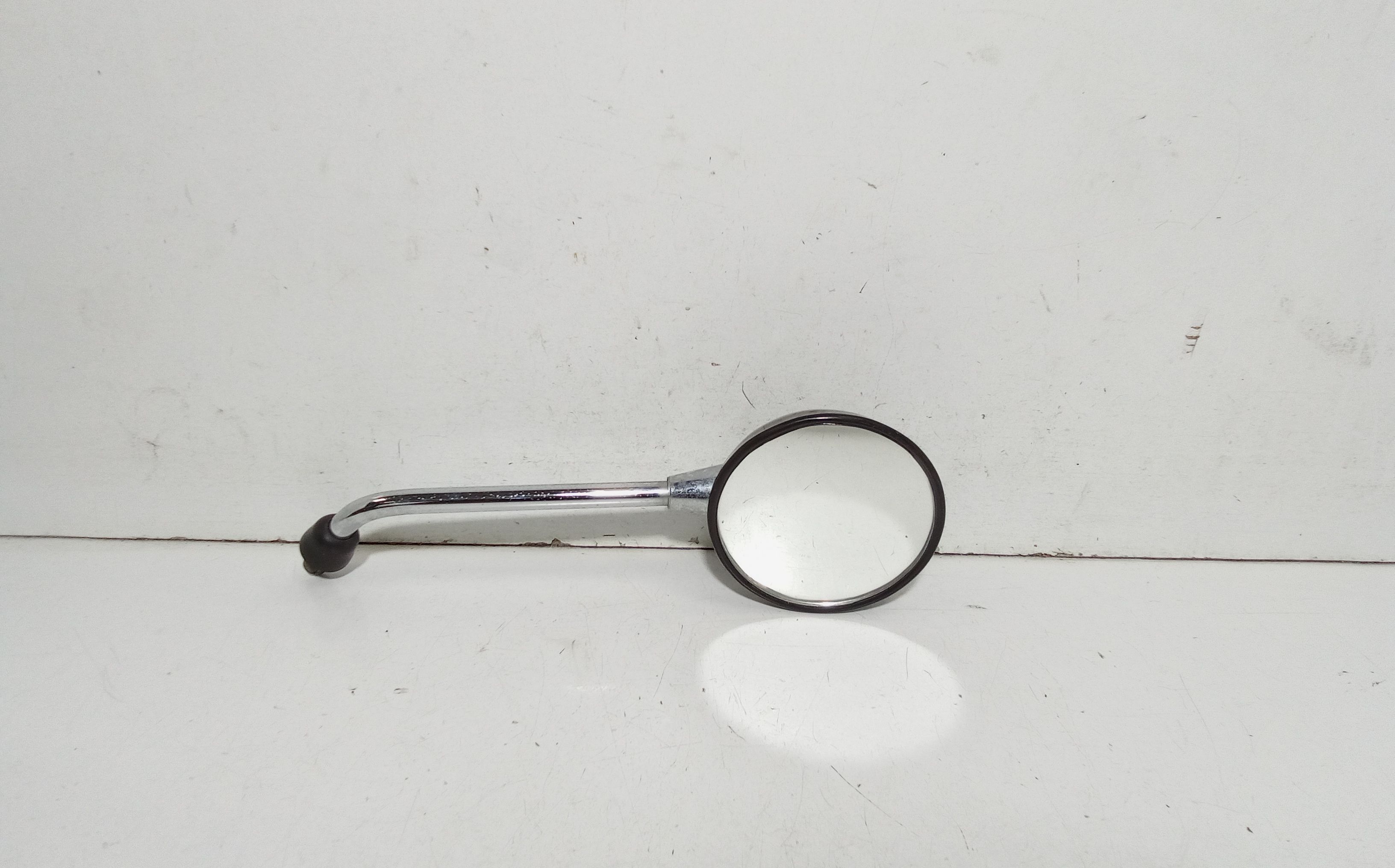 Retrovisore Est. Destro Usato